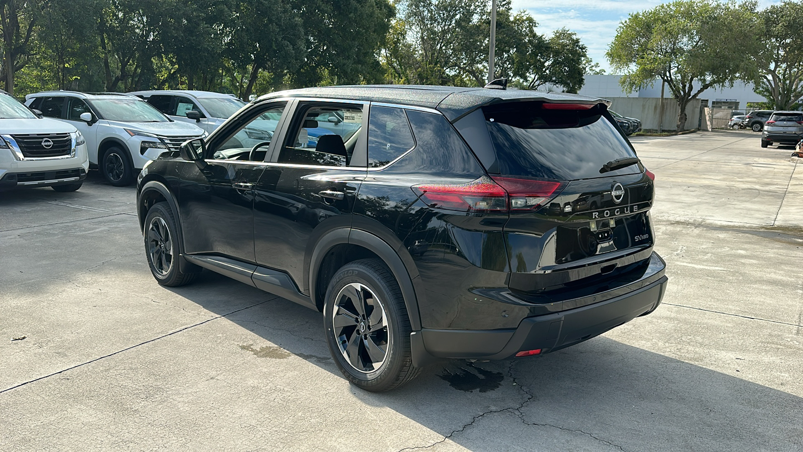 2024 Nissan Rogue SV 6