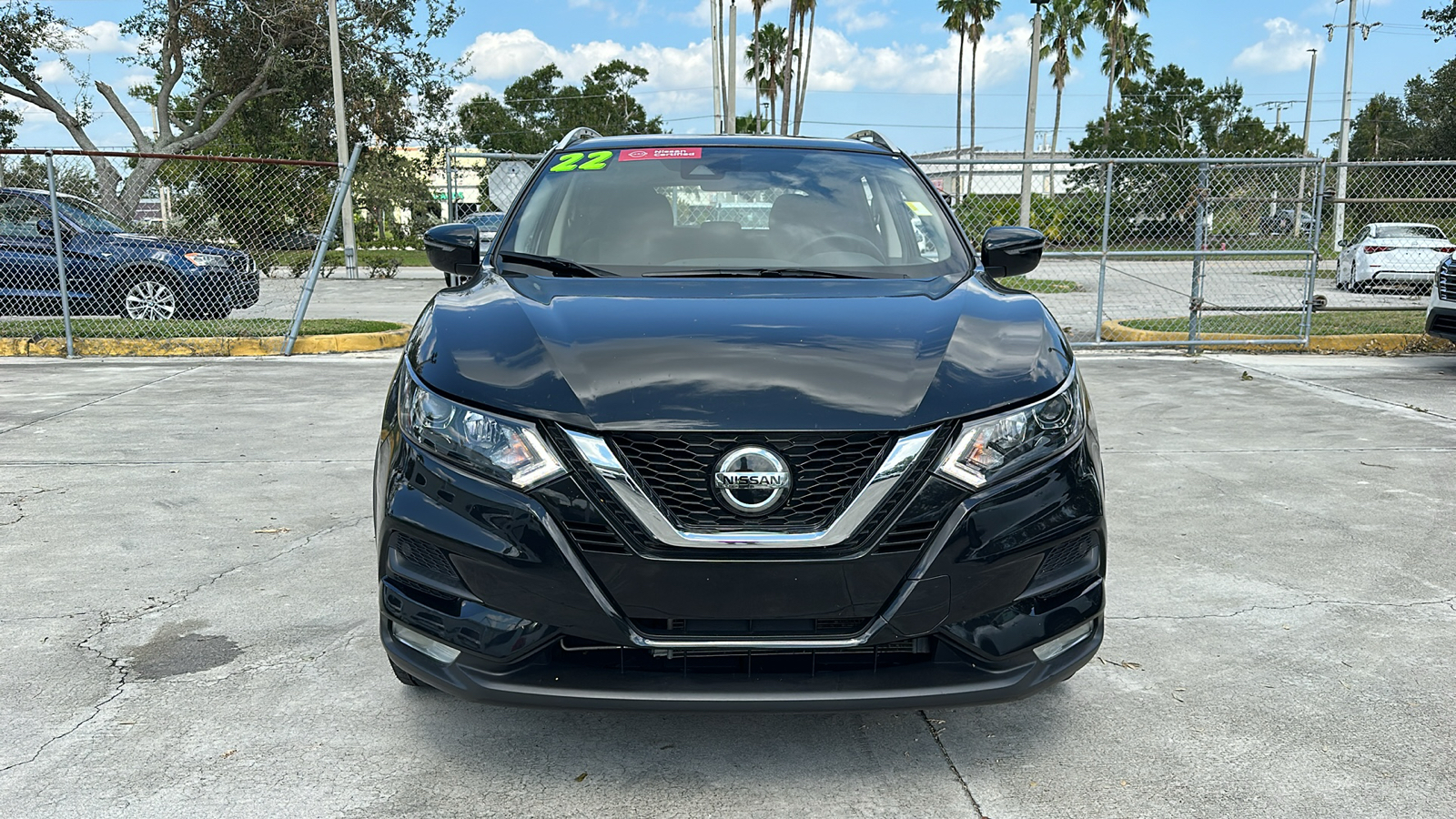 2022 Nissan Rogue Sport SV 2