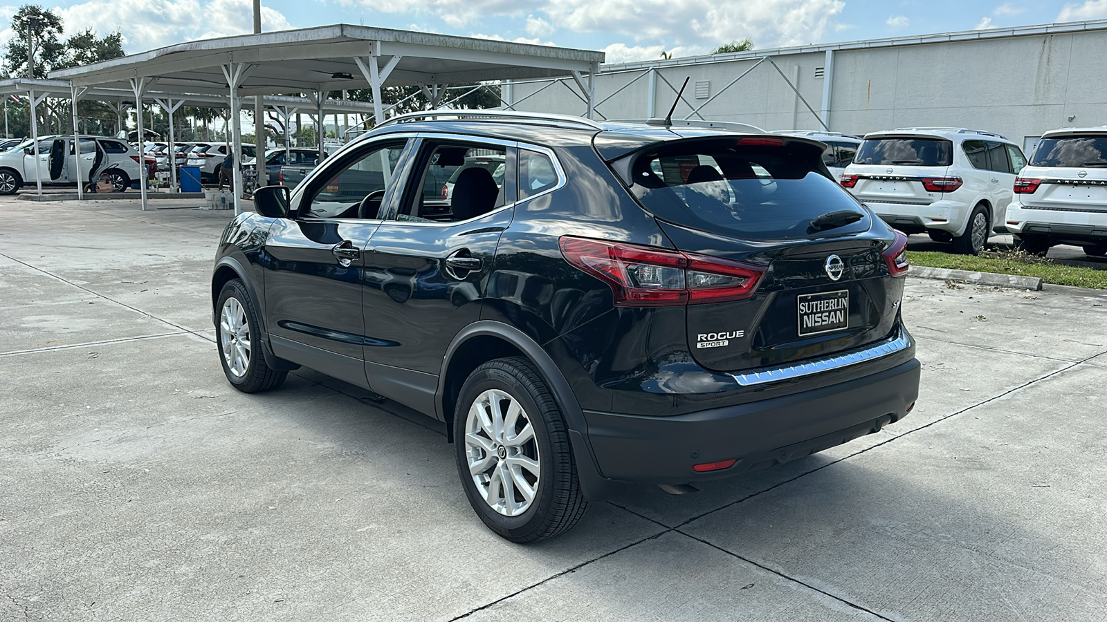 2022 Nissan Rogue Sport SV 5