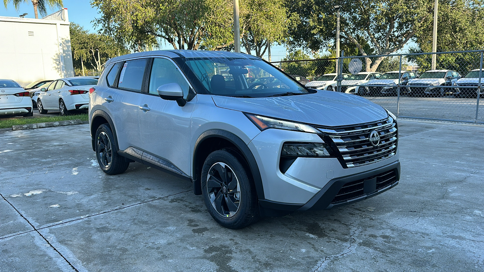 2025 Nissan Rogue SV 1