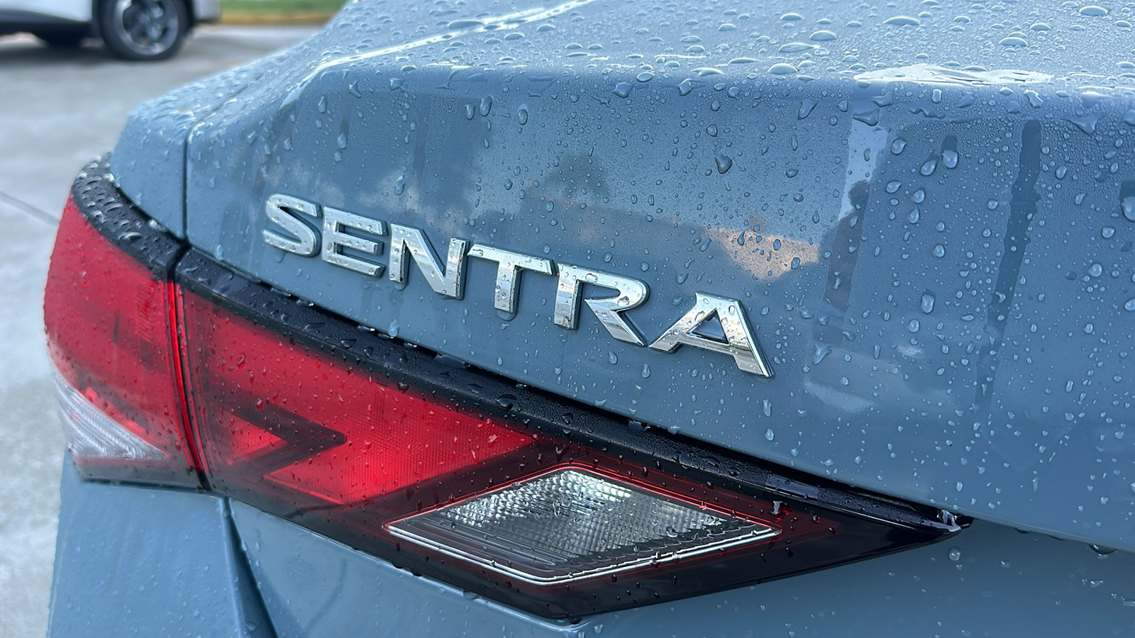 2025 Nissan Sentra SV 10