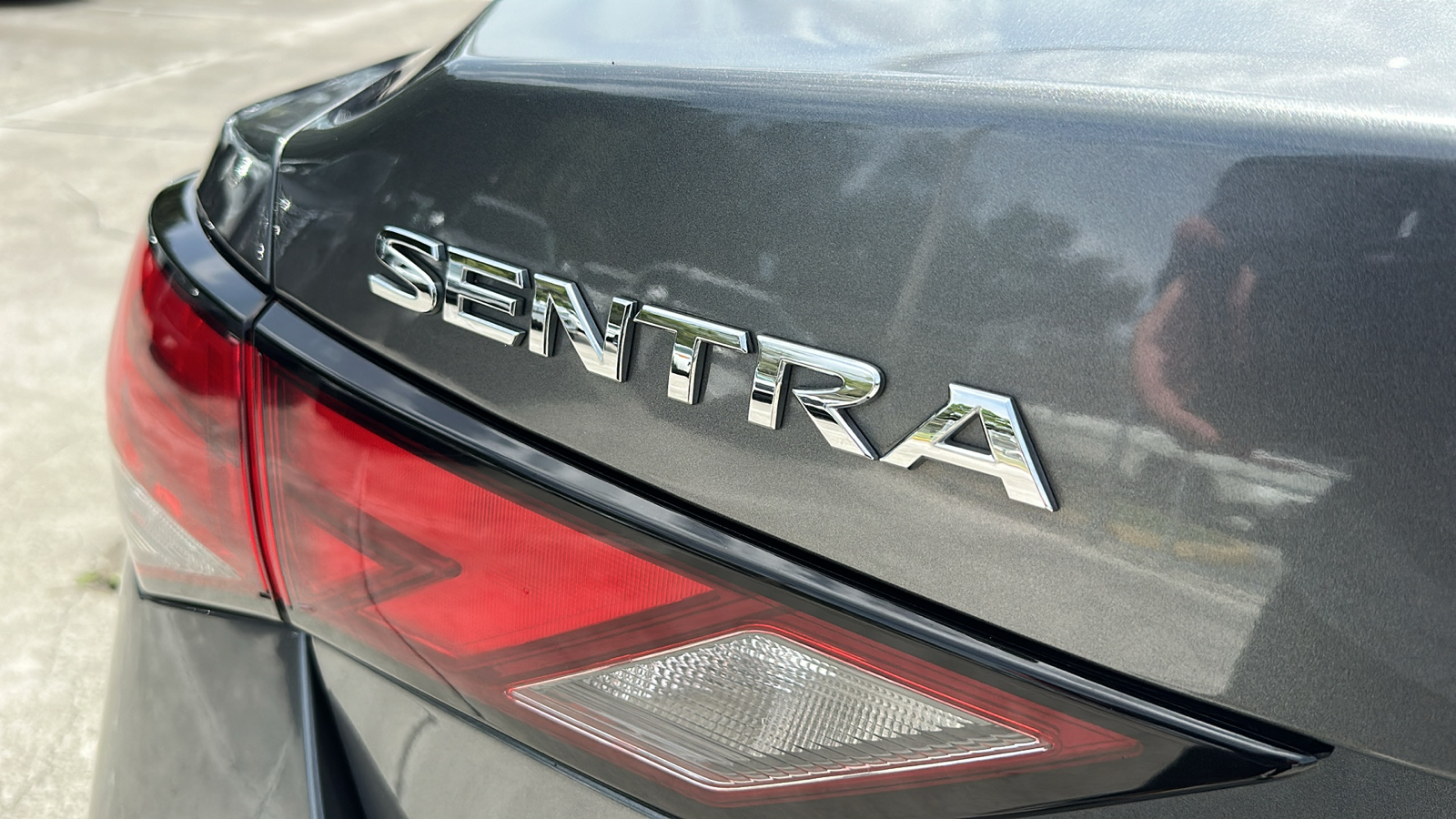 2021 Nissan Sentra SV 10