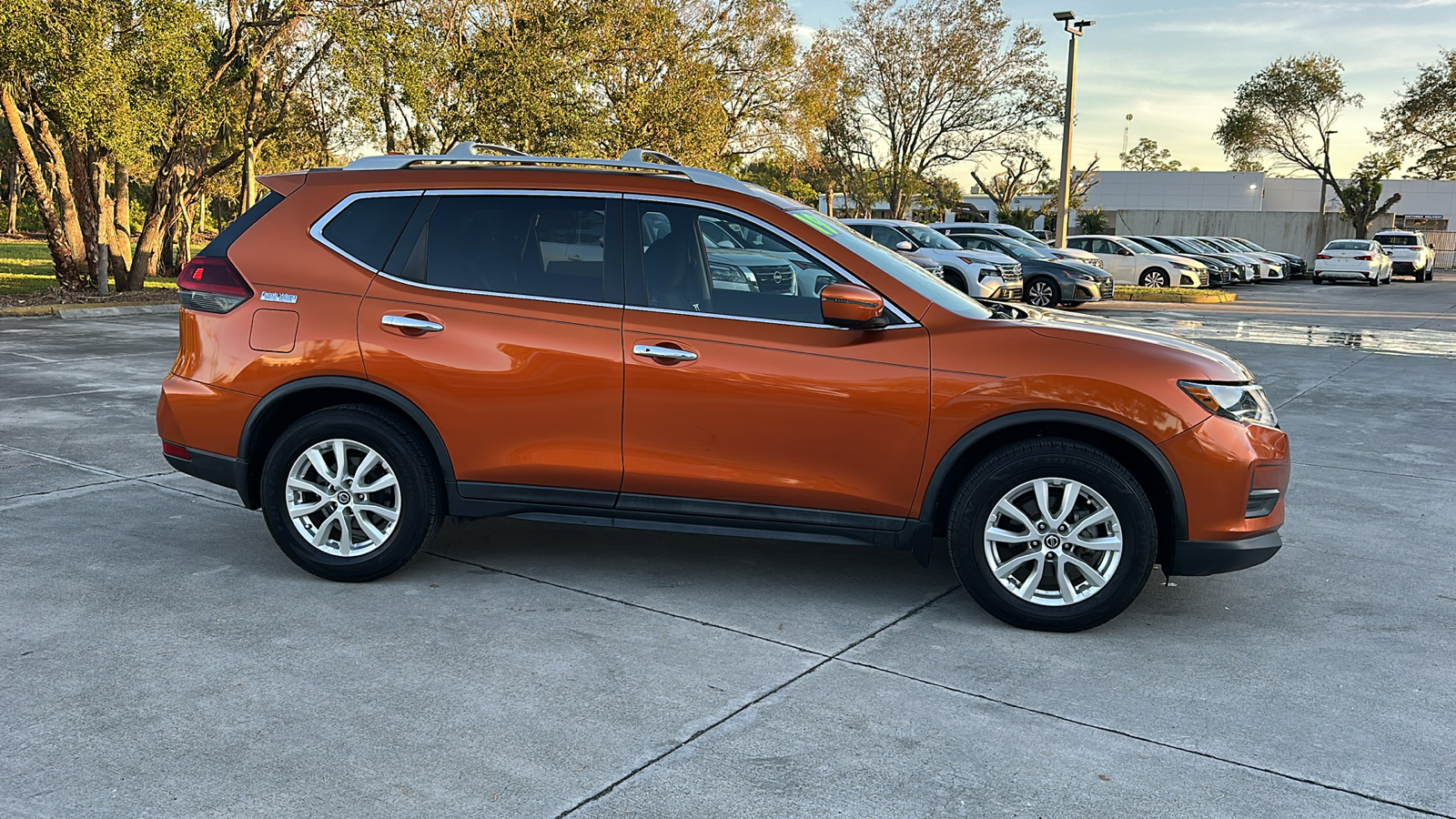 2019 Nissan Rogue S 8