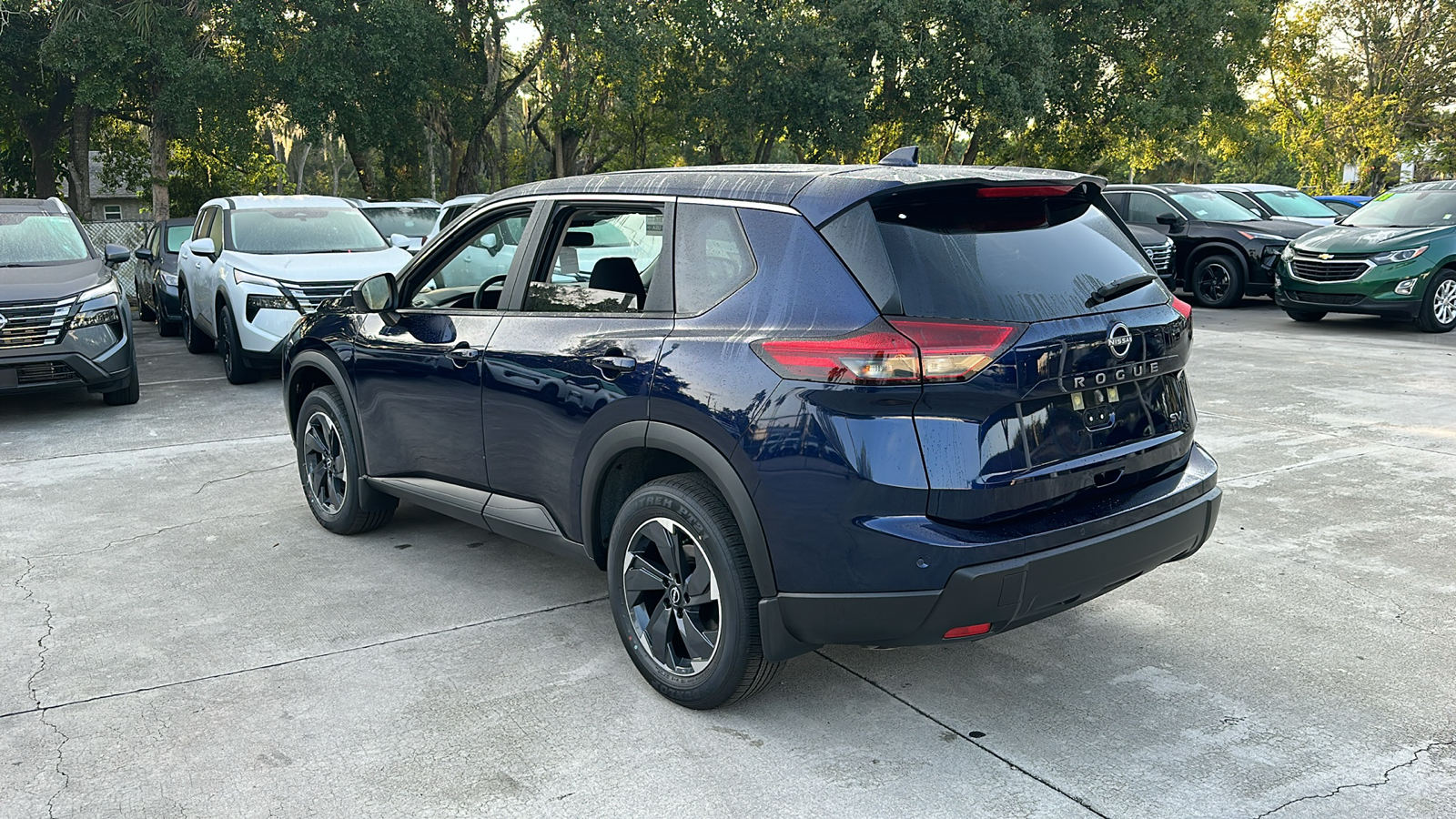 2024 Nissan Rogue SV 6