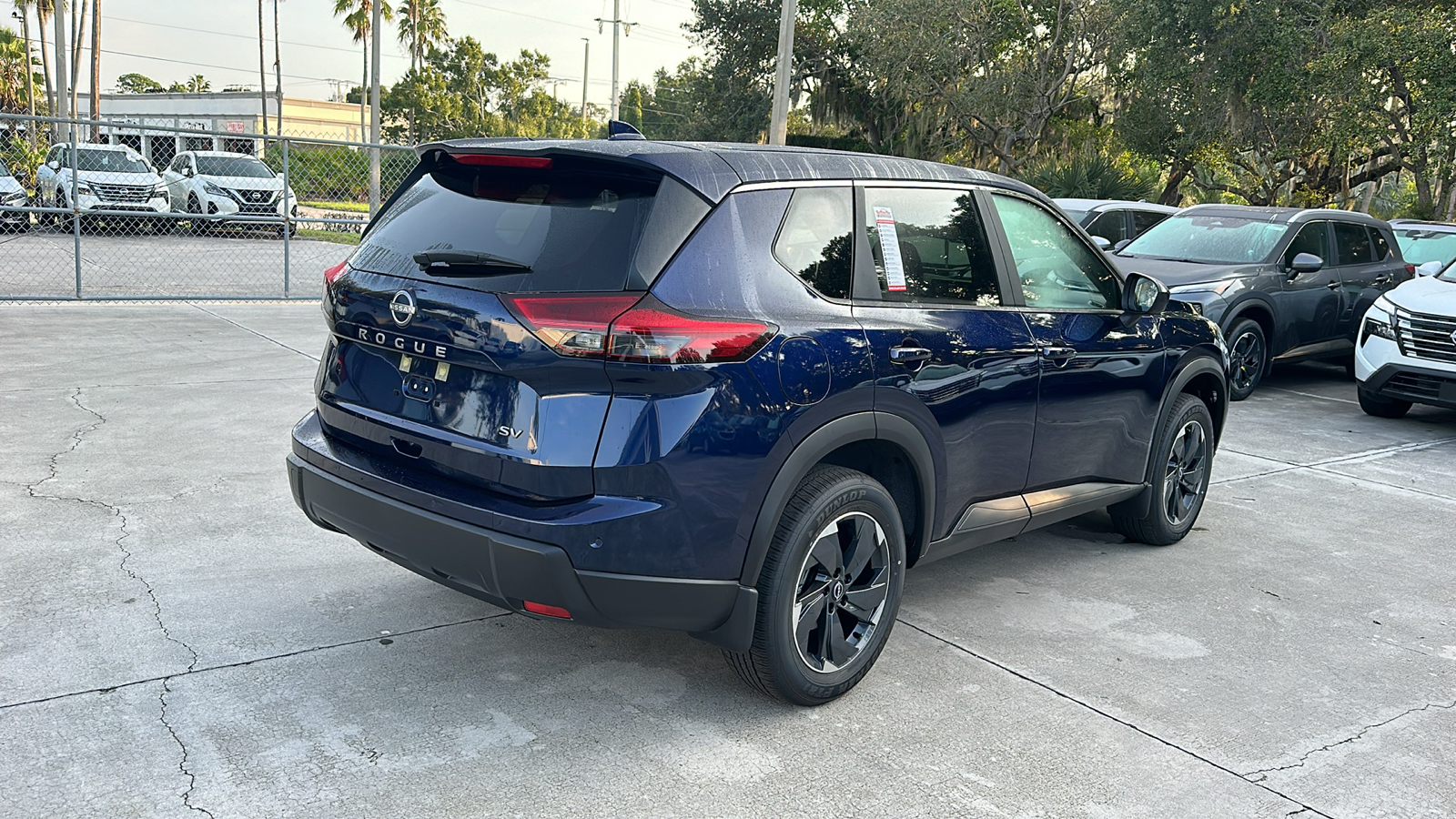 2024 Nissan Rogue SV 8