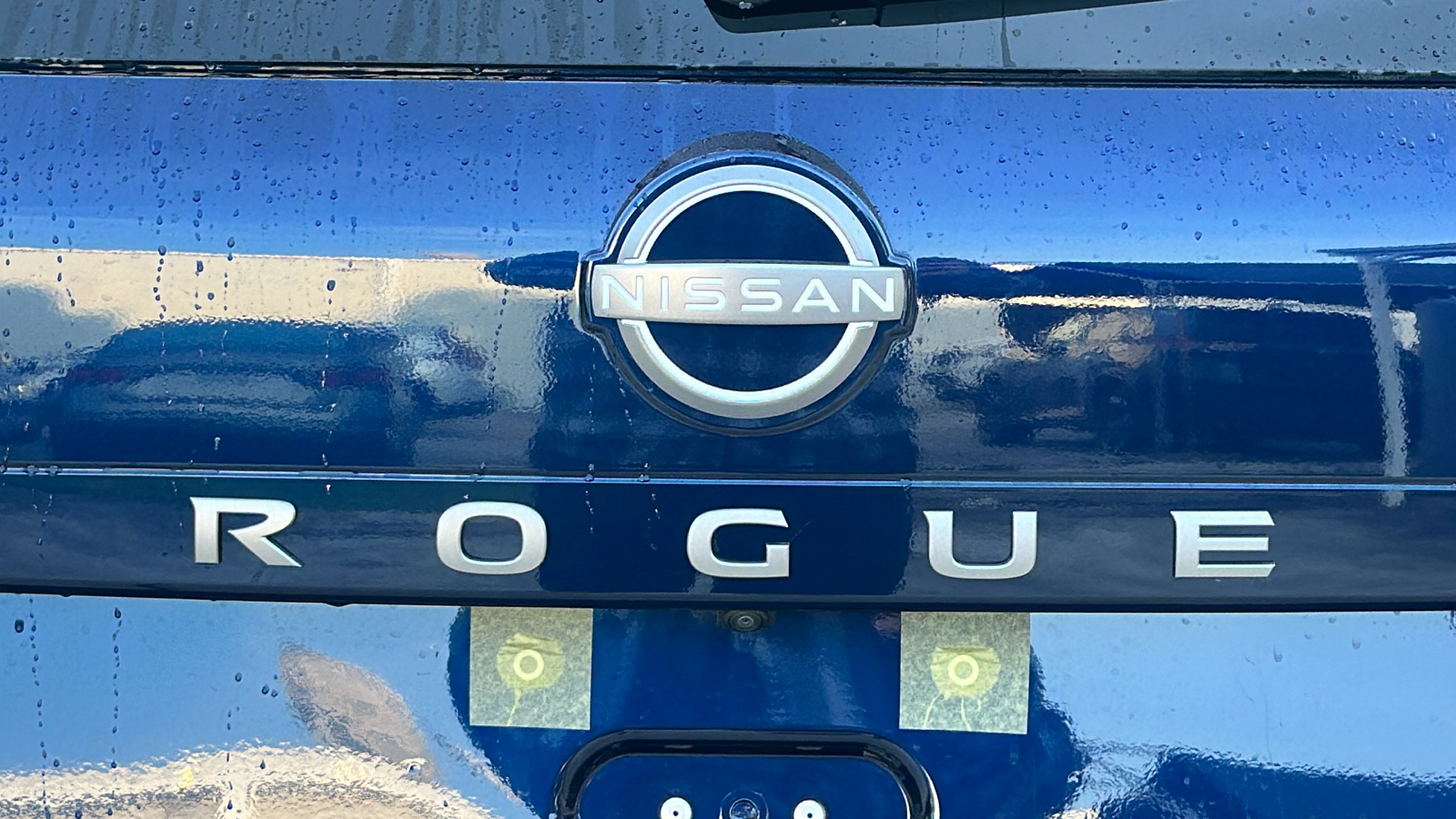 2024 Nissan Rogue SV 10