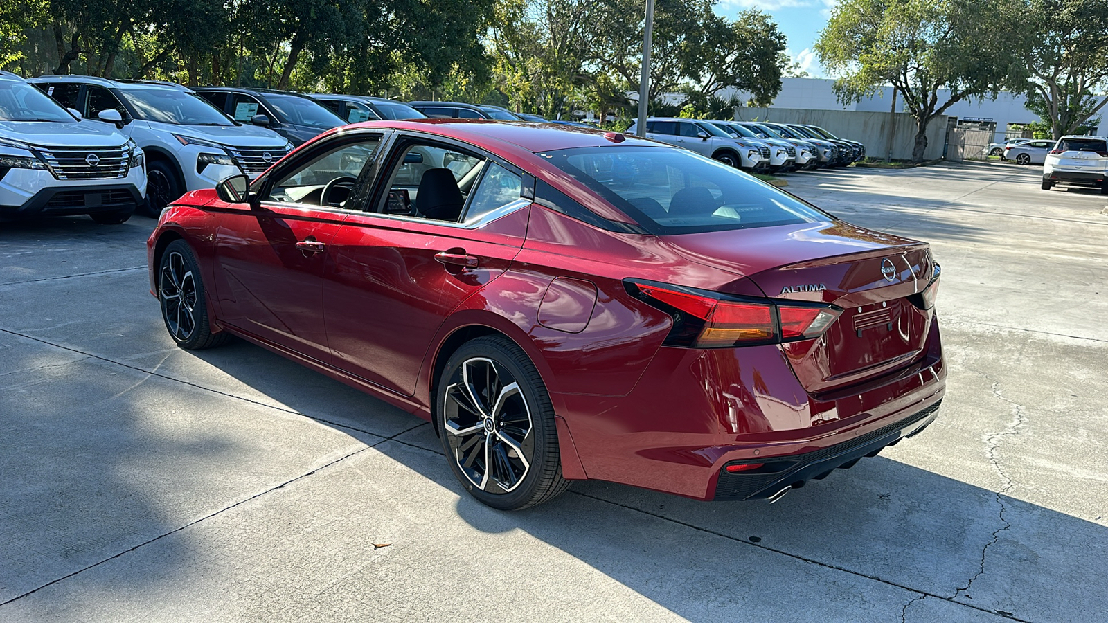 2025 Nissan Altima SR 6