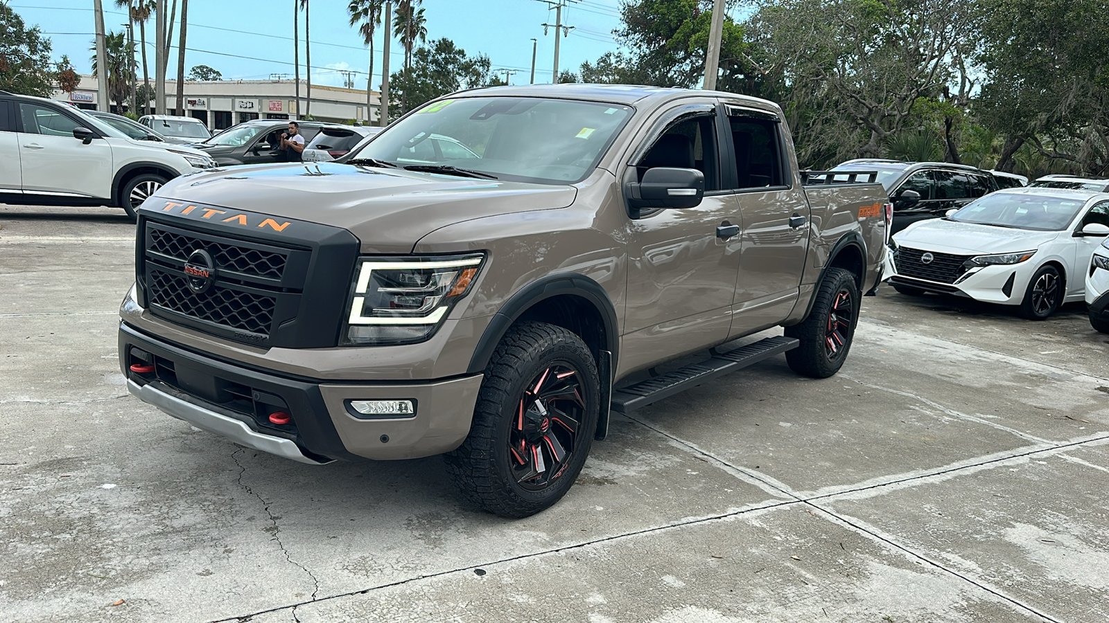 2022 Nissan Titan PRO-4X 4