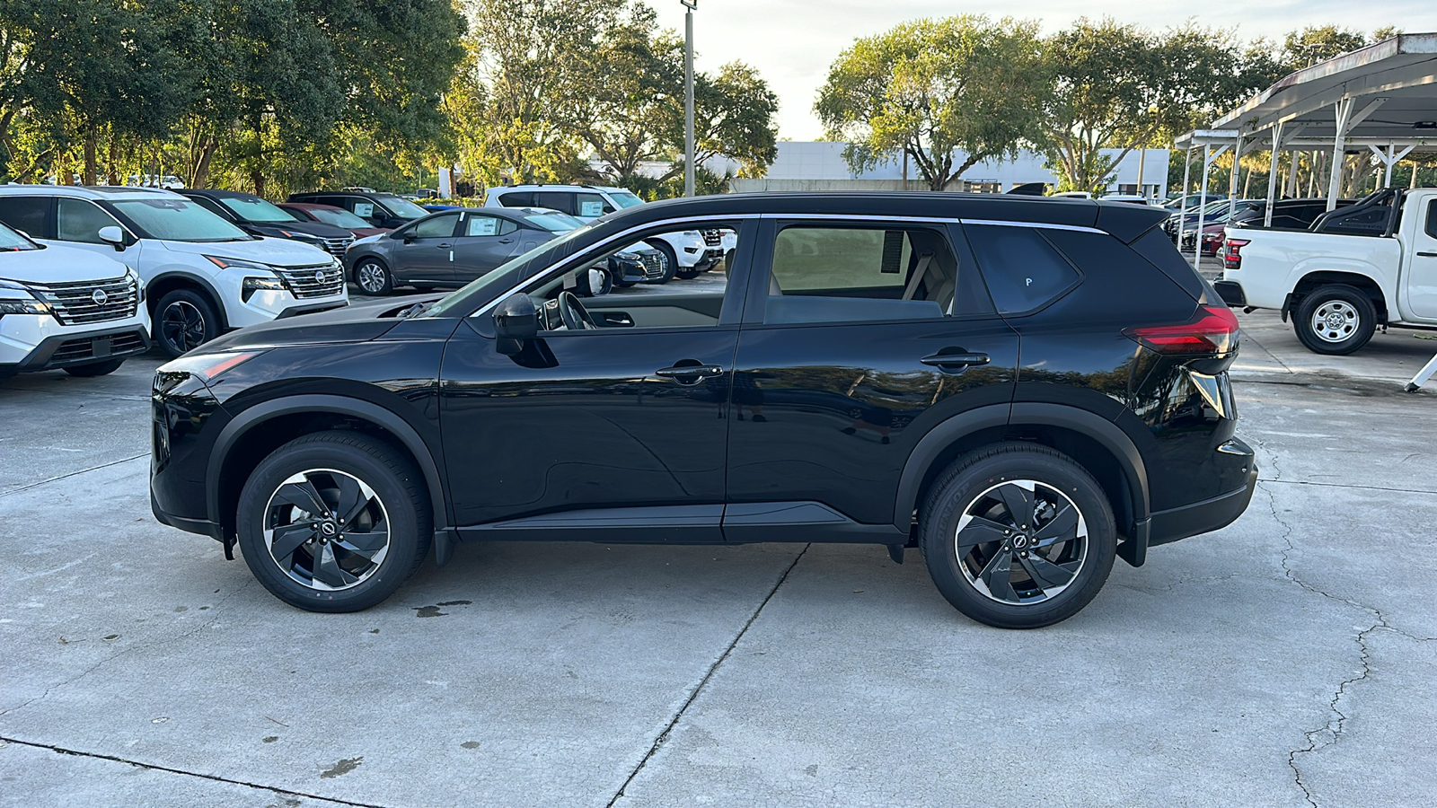 2024 Nissan Rogue SV 5