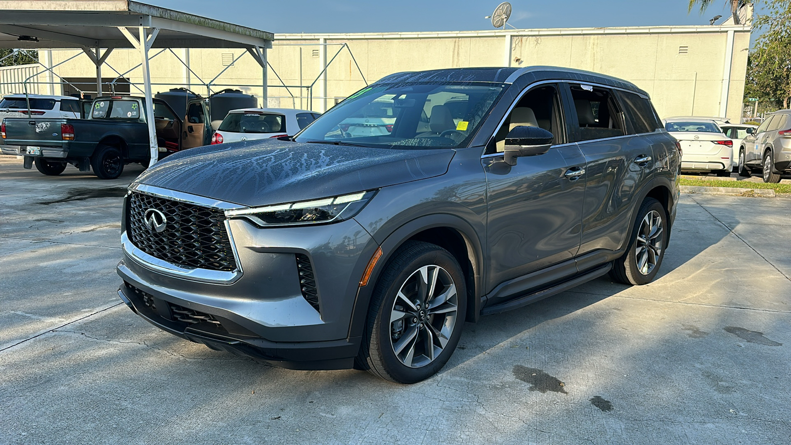 2023 INFINITI QX60 LUXE 4