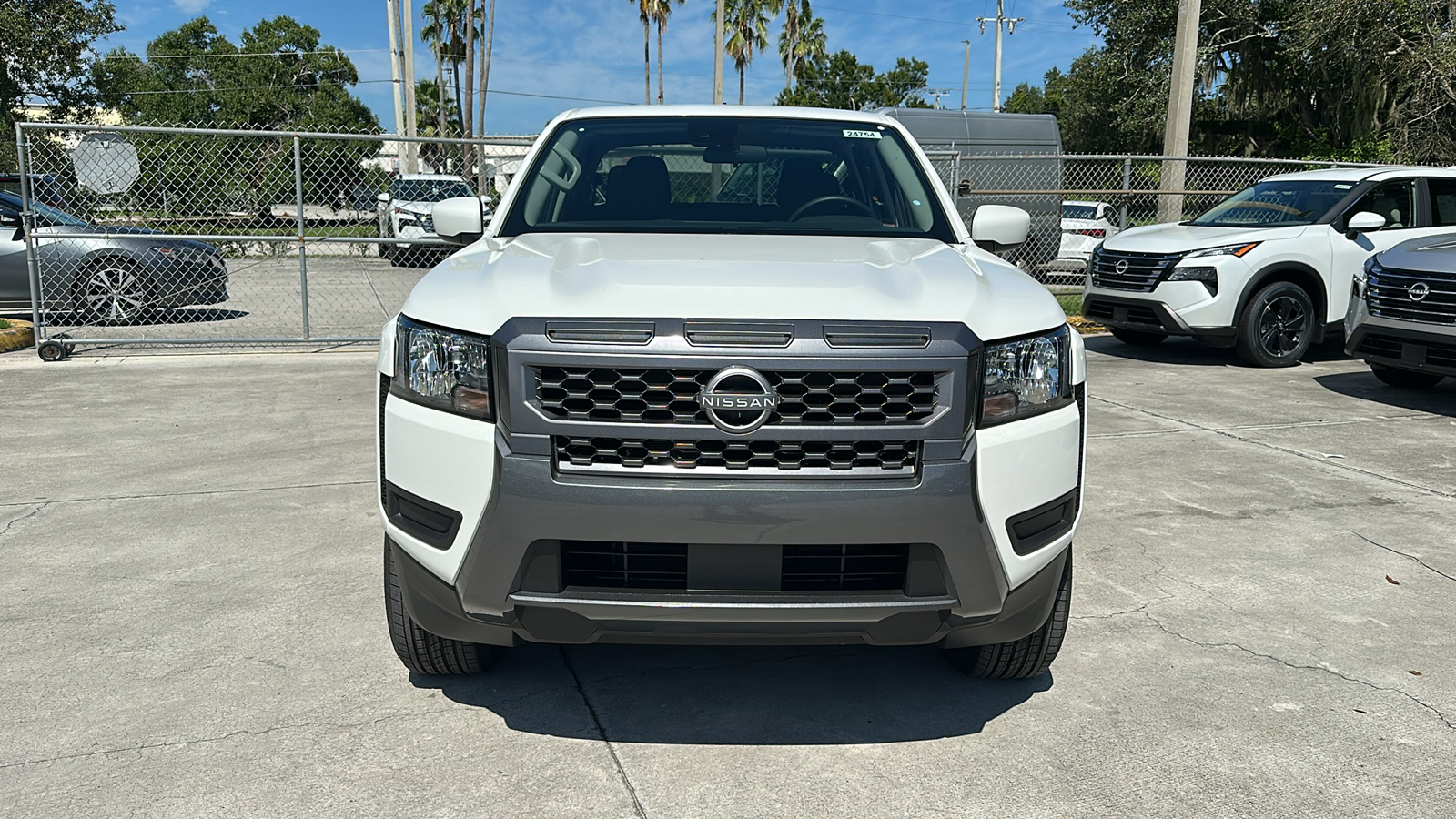 2025 Nissan Frontier SV 2