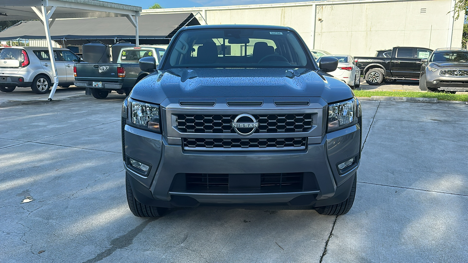 2025 Nissan Frontier SV 2