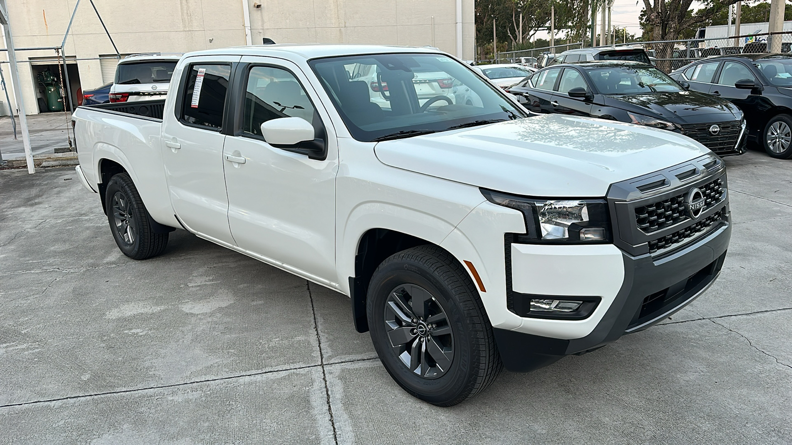 2025 Nissan Frontier SV 1