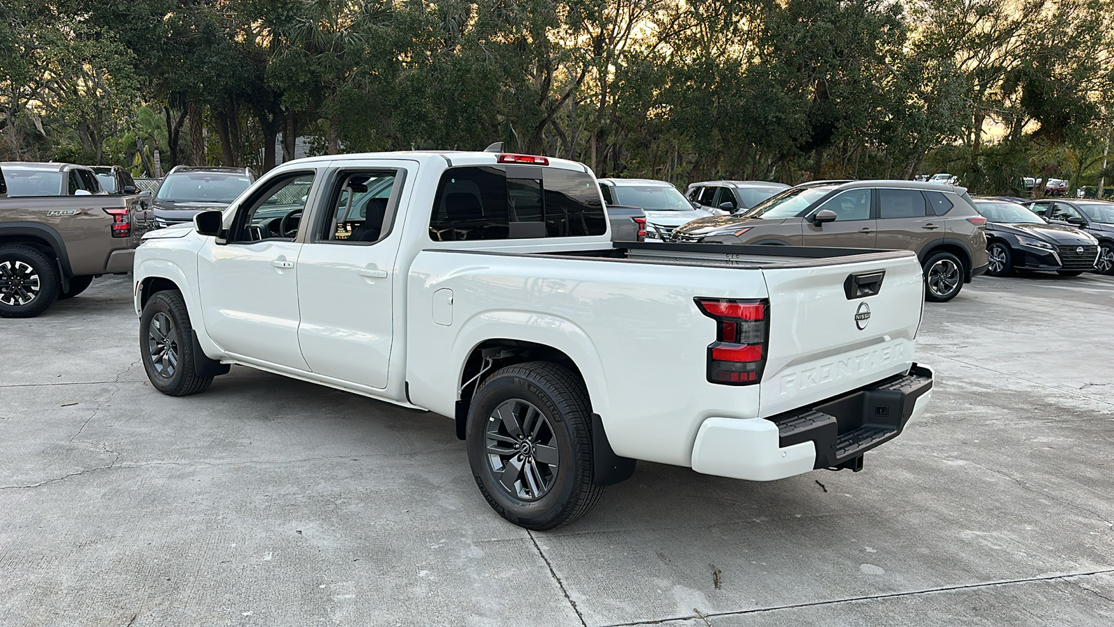 2025 Nissan Frontier SV 5