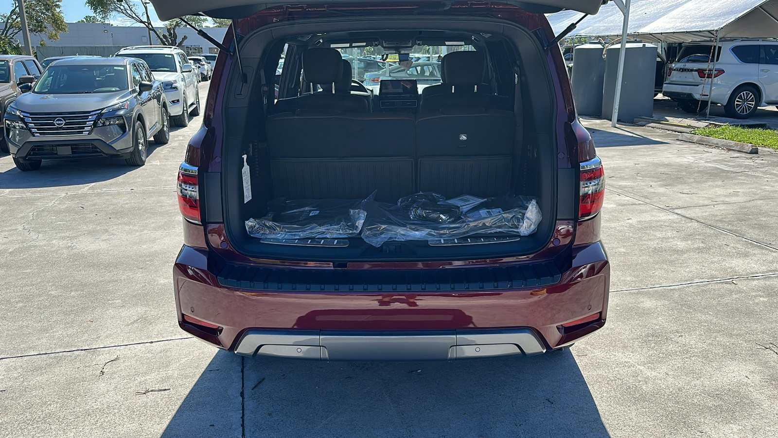 2024 Nissan Armada Platinum 33