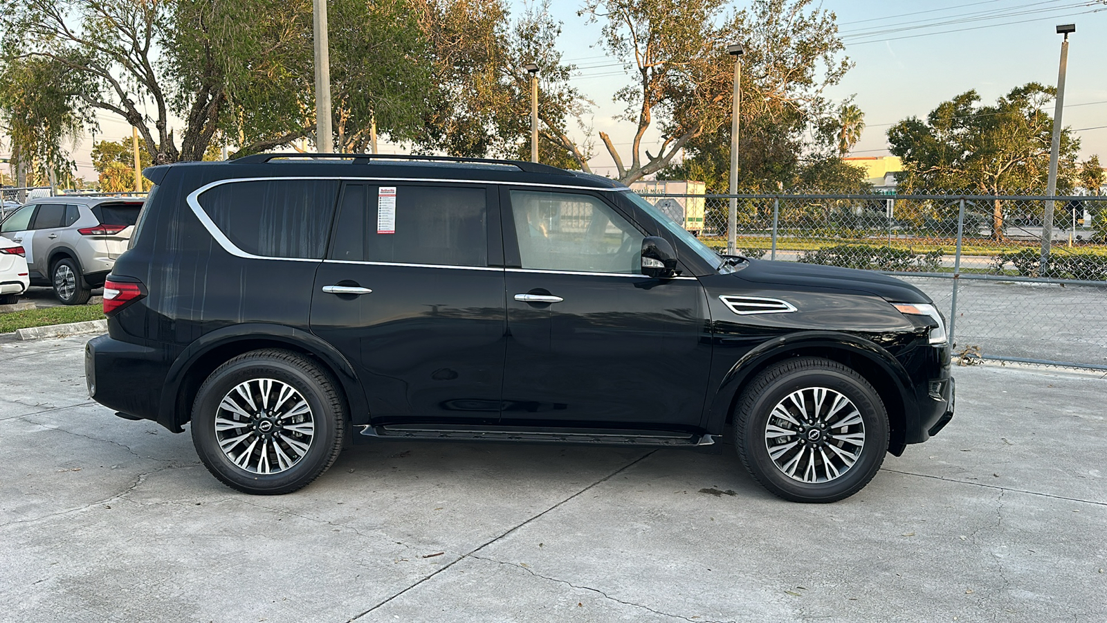 2024 Nissan Armada SL 8