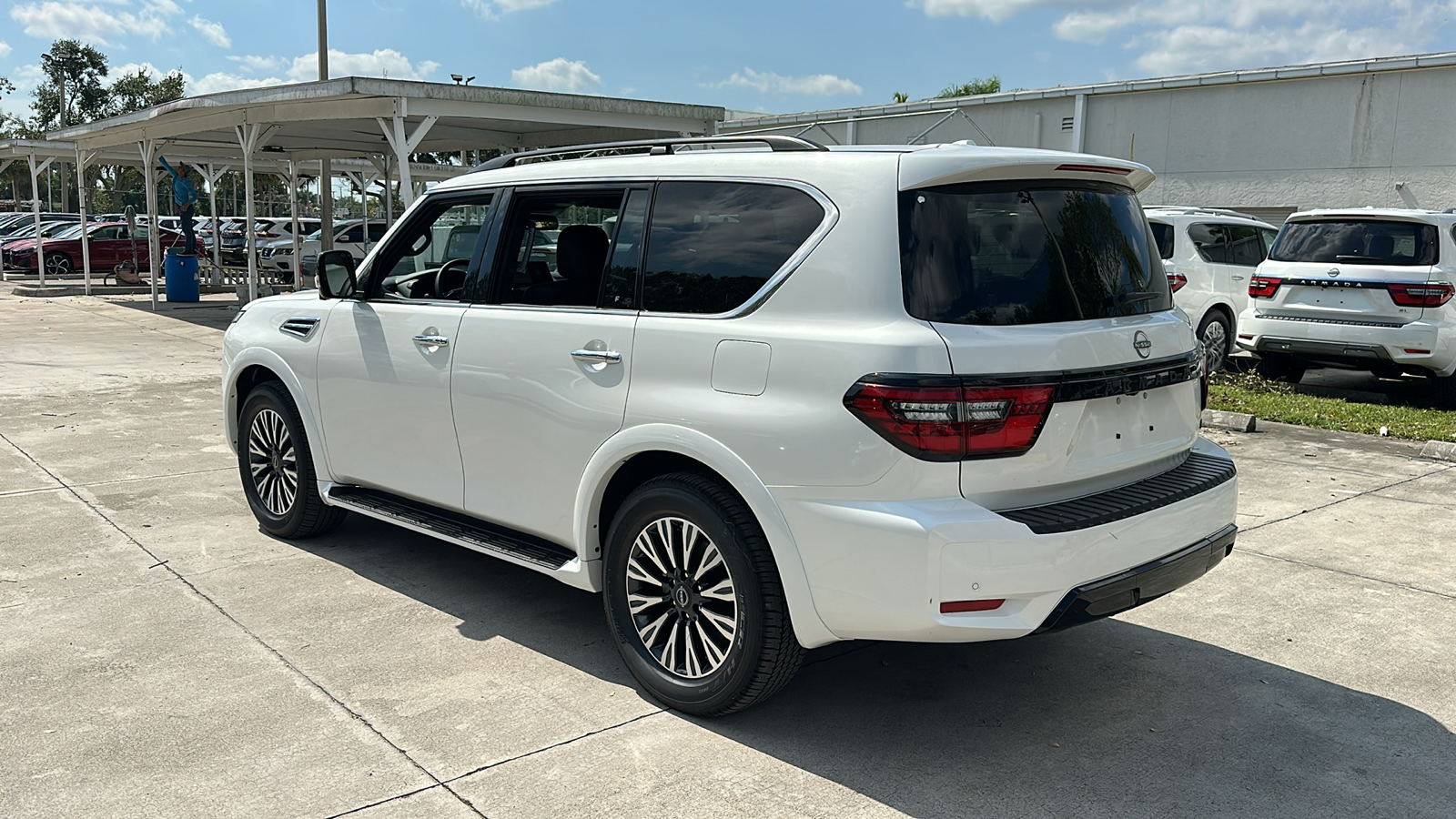 2024 Nissan Armada SL 5