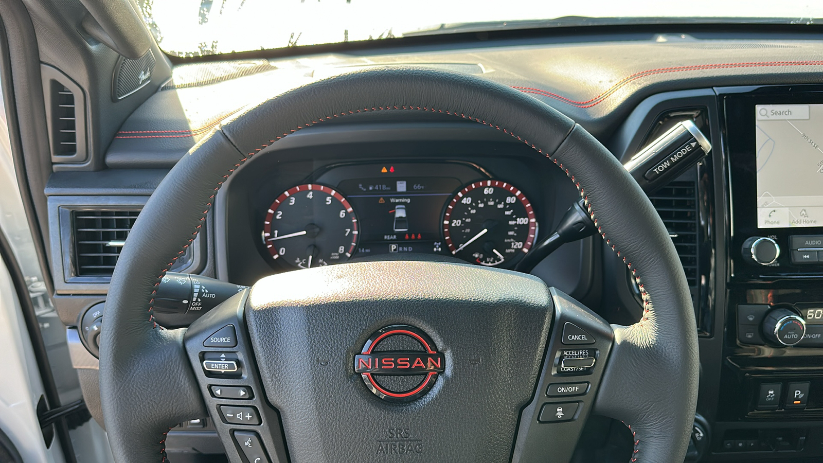 2024 Nissan Titan PRO-4X 18