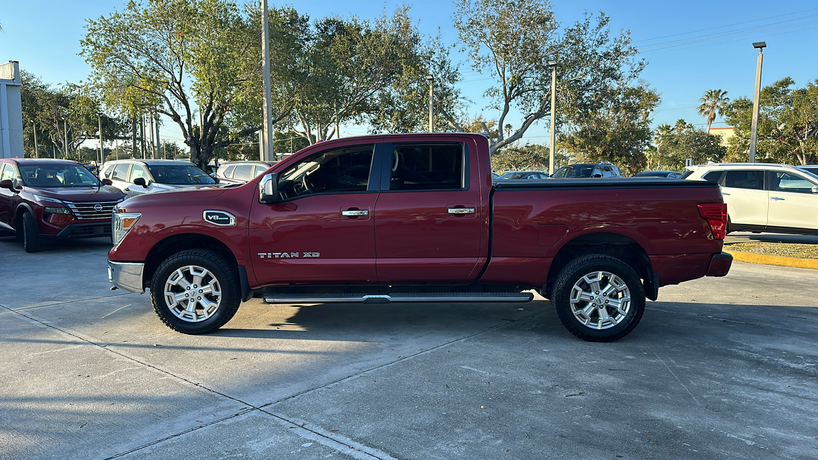 2017 Nissan Titan XD SL 4