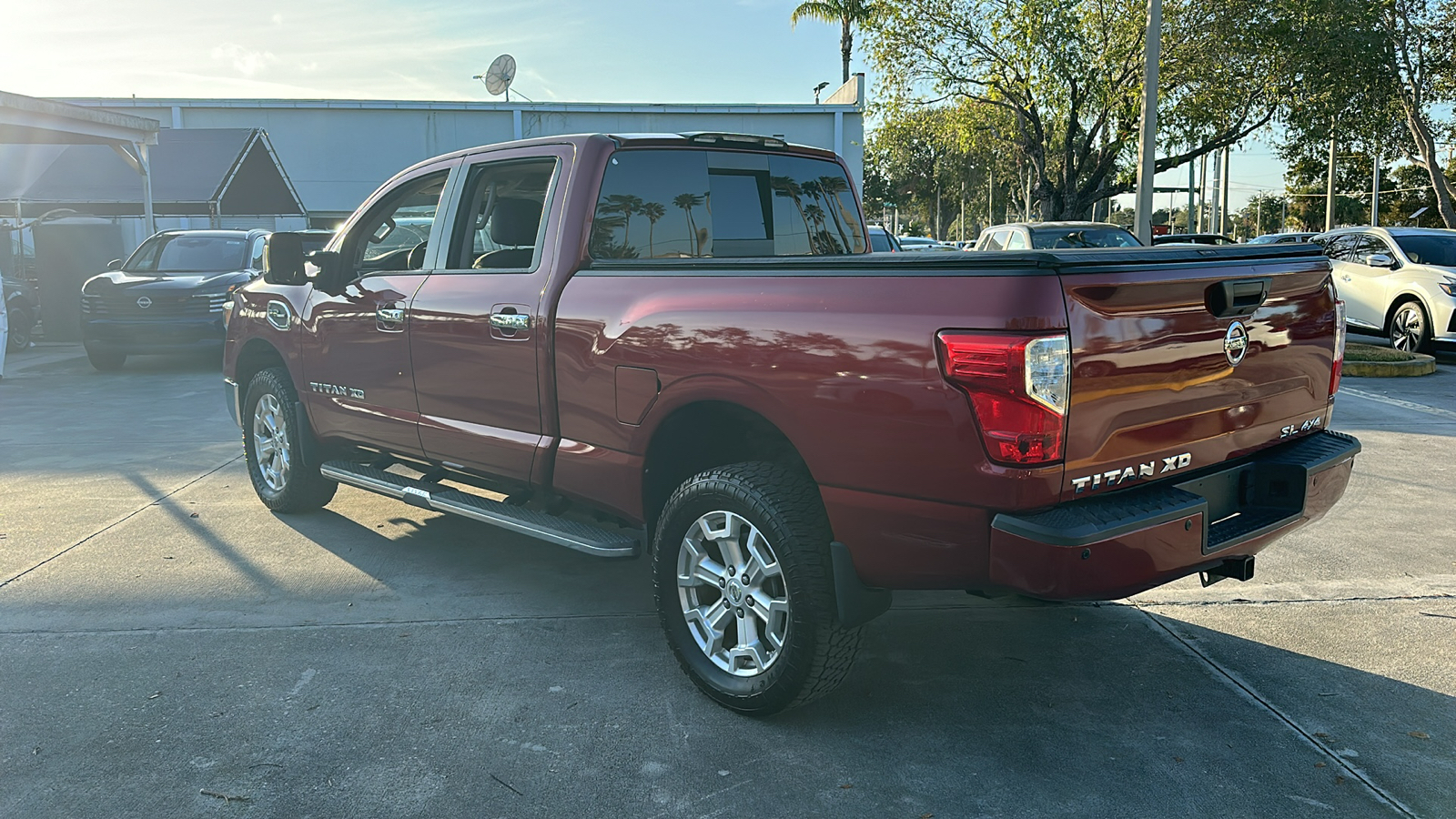 2017 Nissan Titan XD SL 5