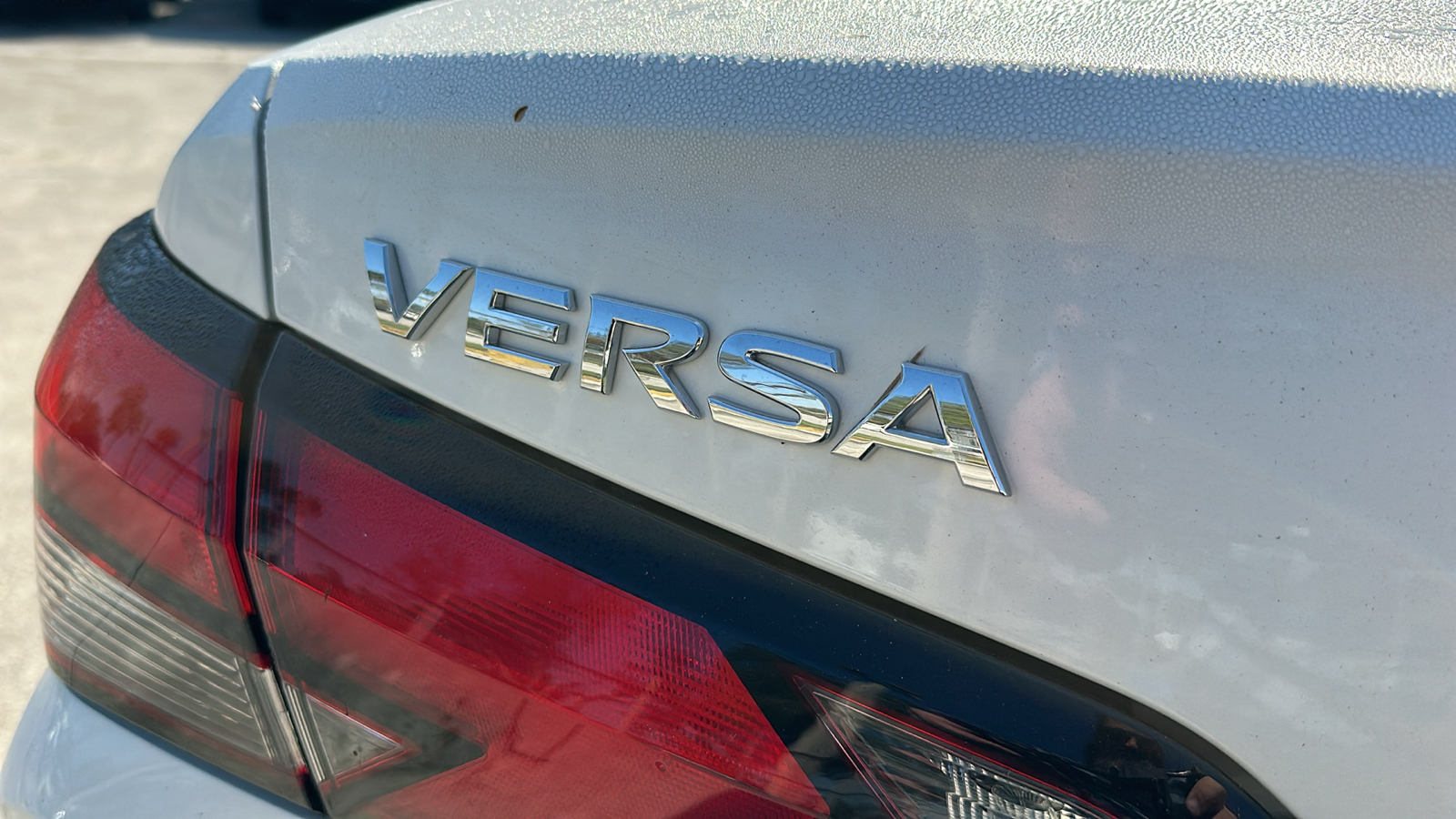 2024 Nissan Versa SV 9