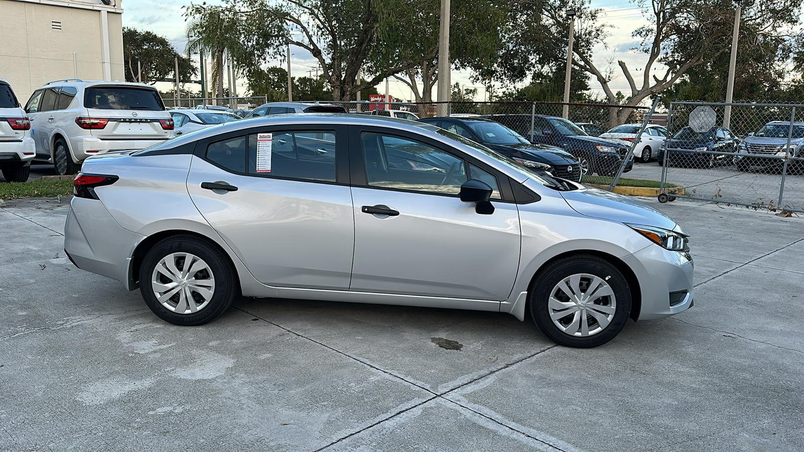 2024 Nissan Versa S 8