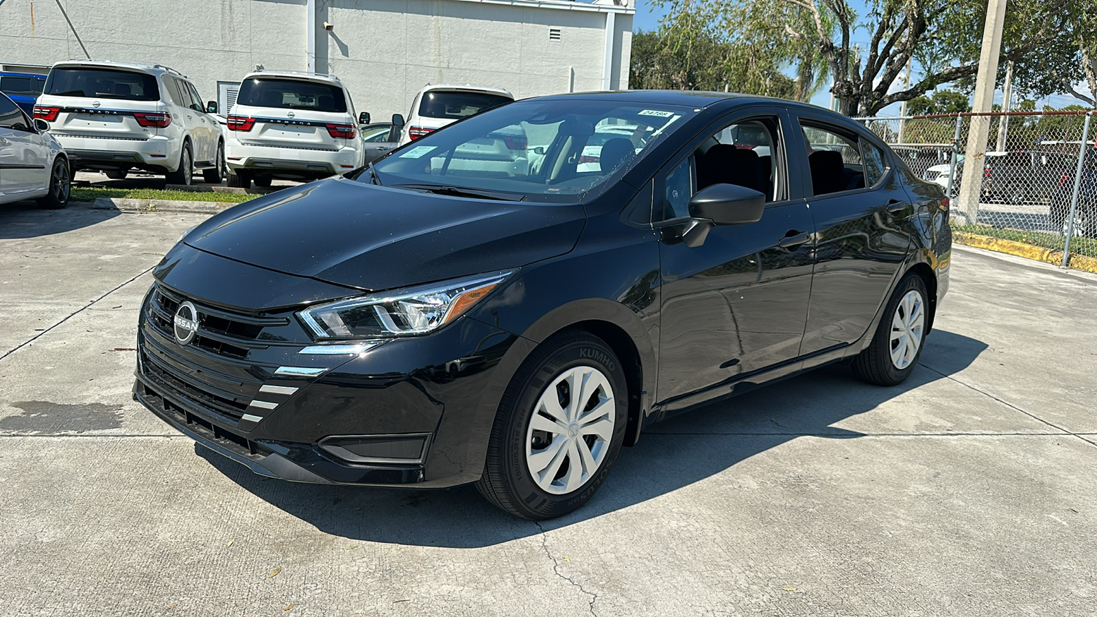 2024 Nissan Versa S 3