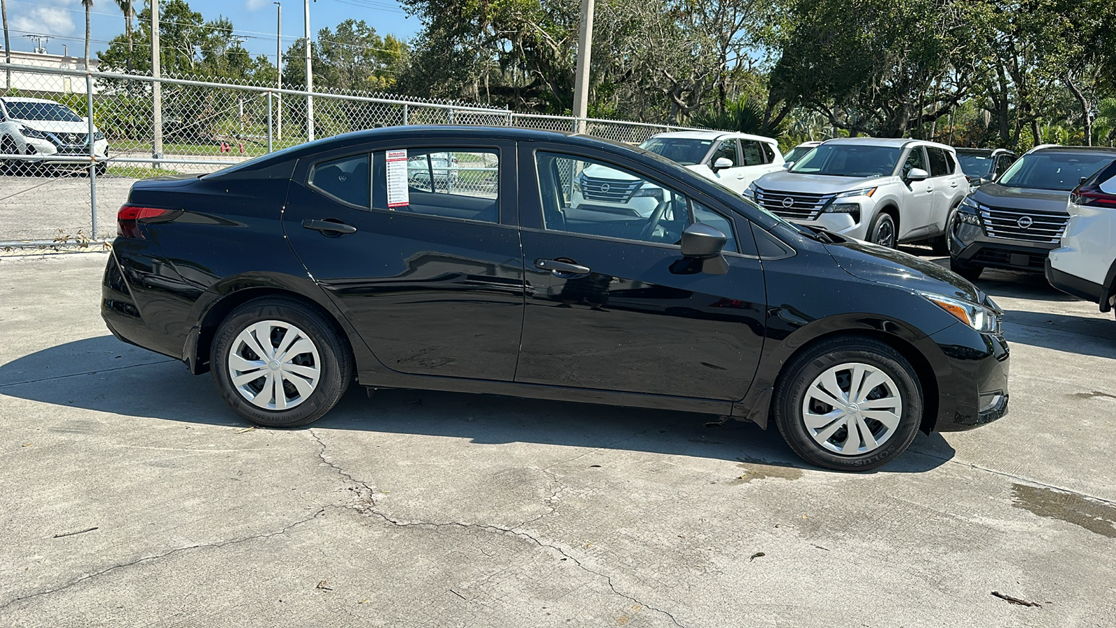 2024 Nissan Versa S 8