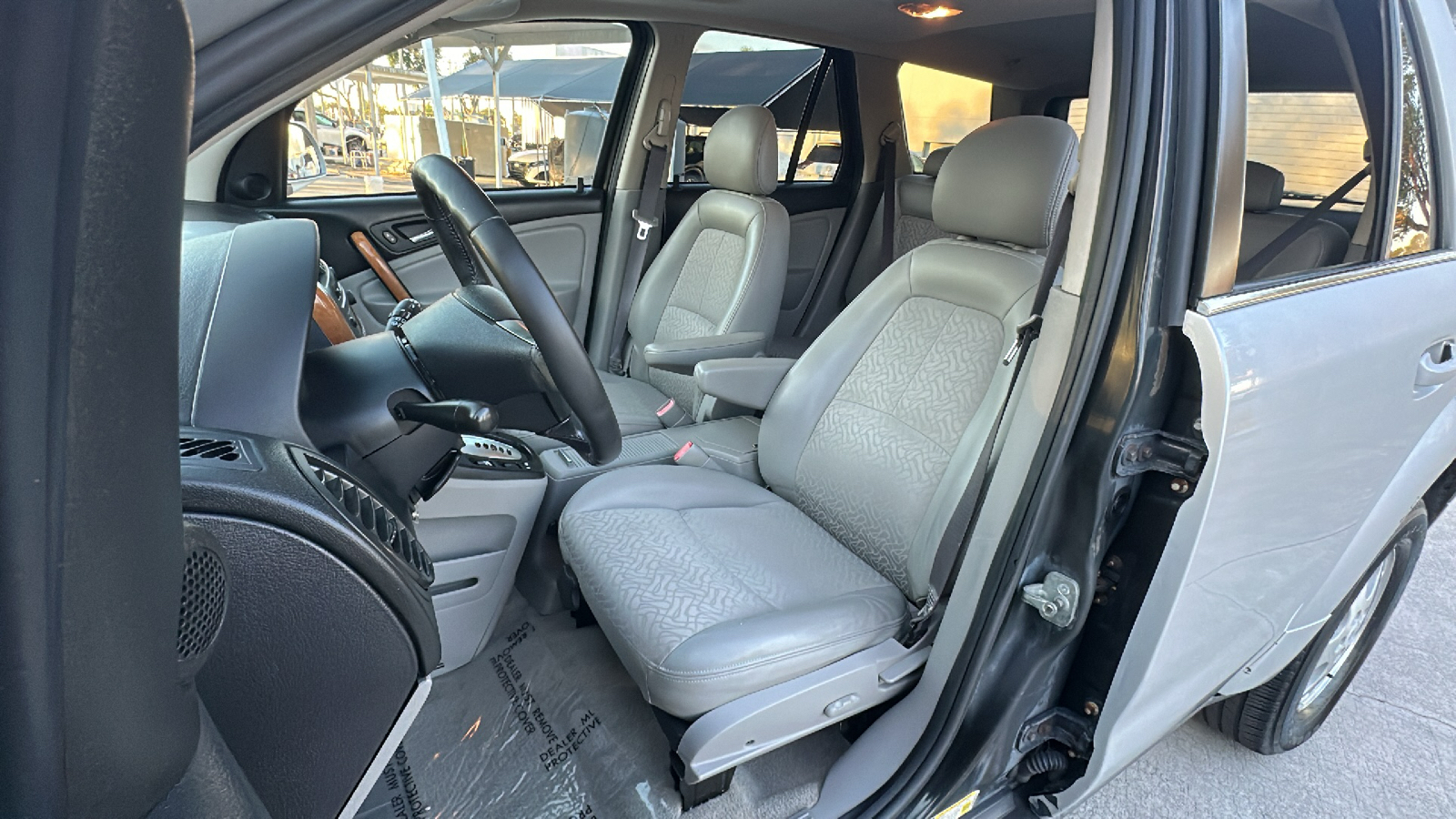 2006 Saturn VUE V6 26