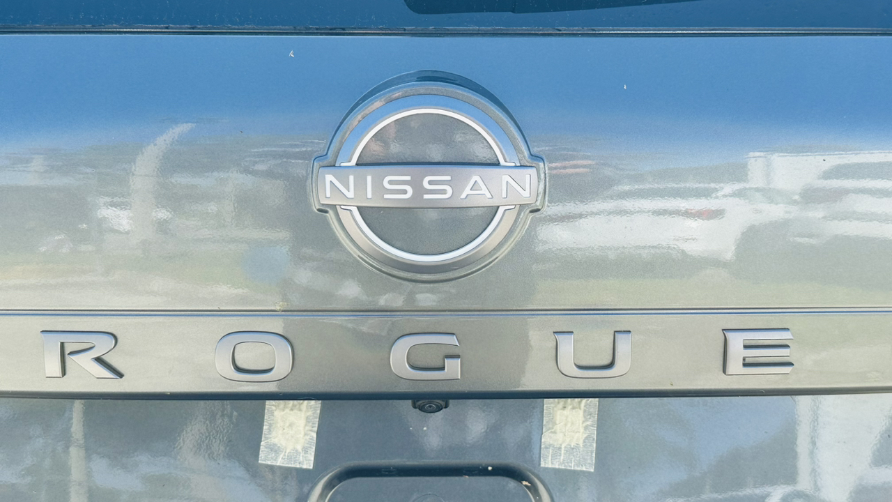 2025 Nissan Rogue S 10