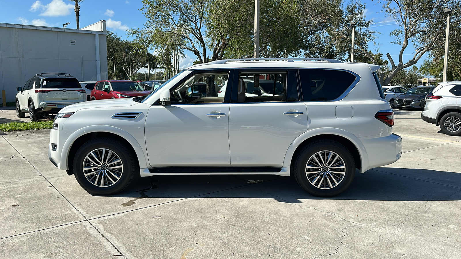 2024 Nissan Armada SL 4