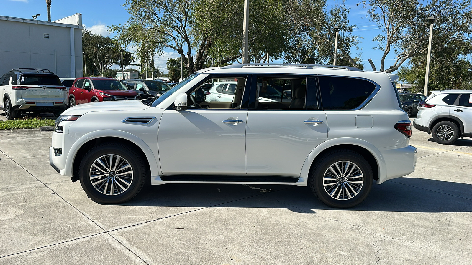 2024 Nissan Armada SL 4