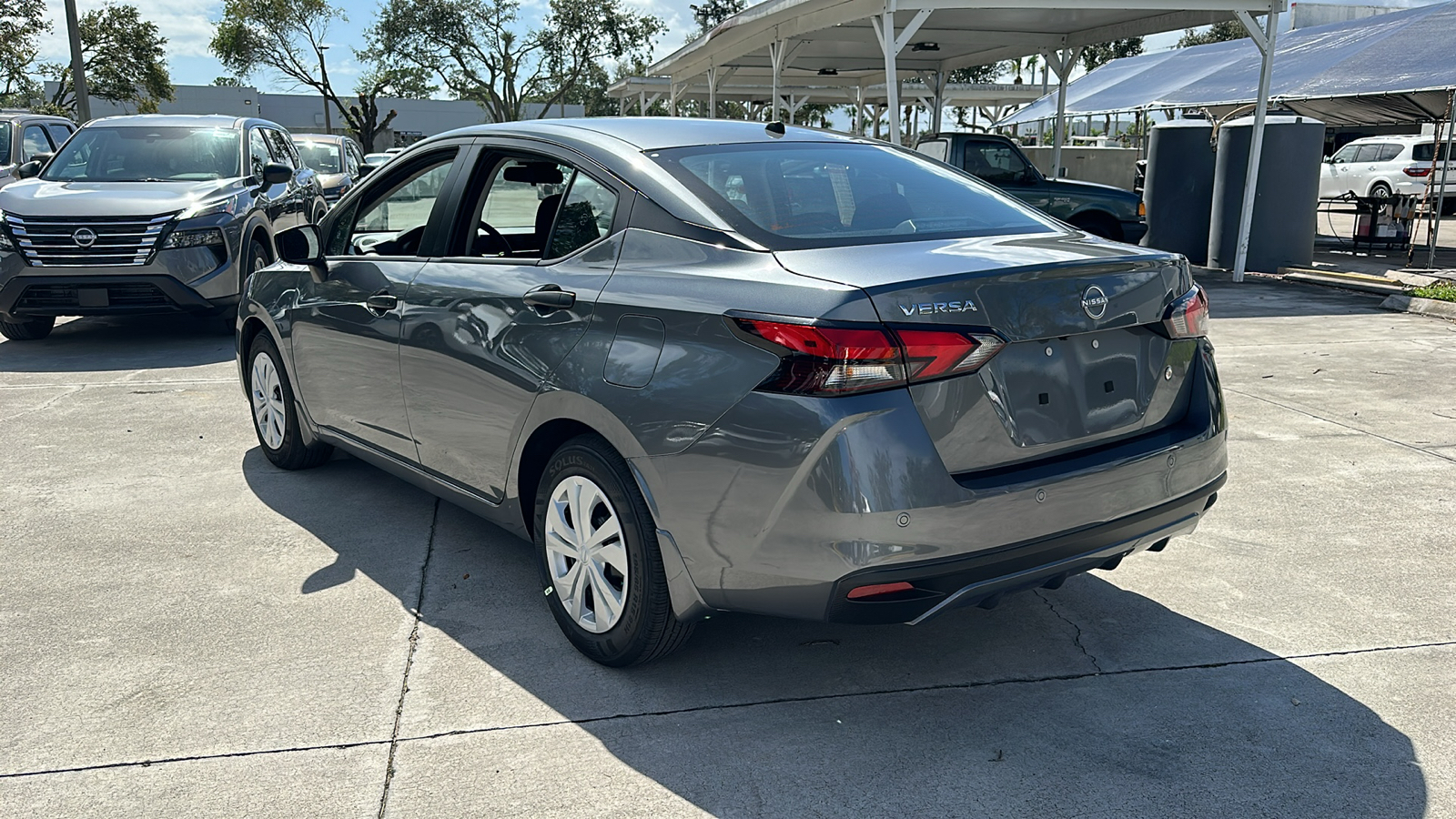 2024 Nissan Versa S 5