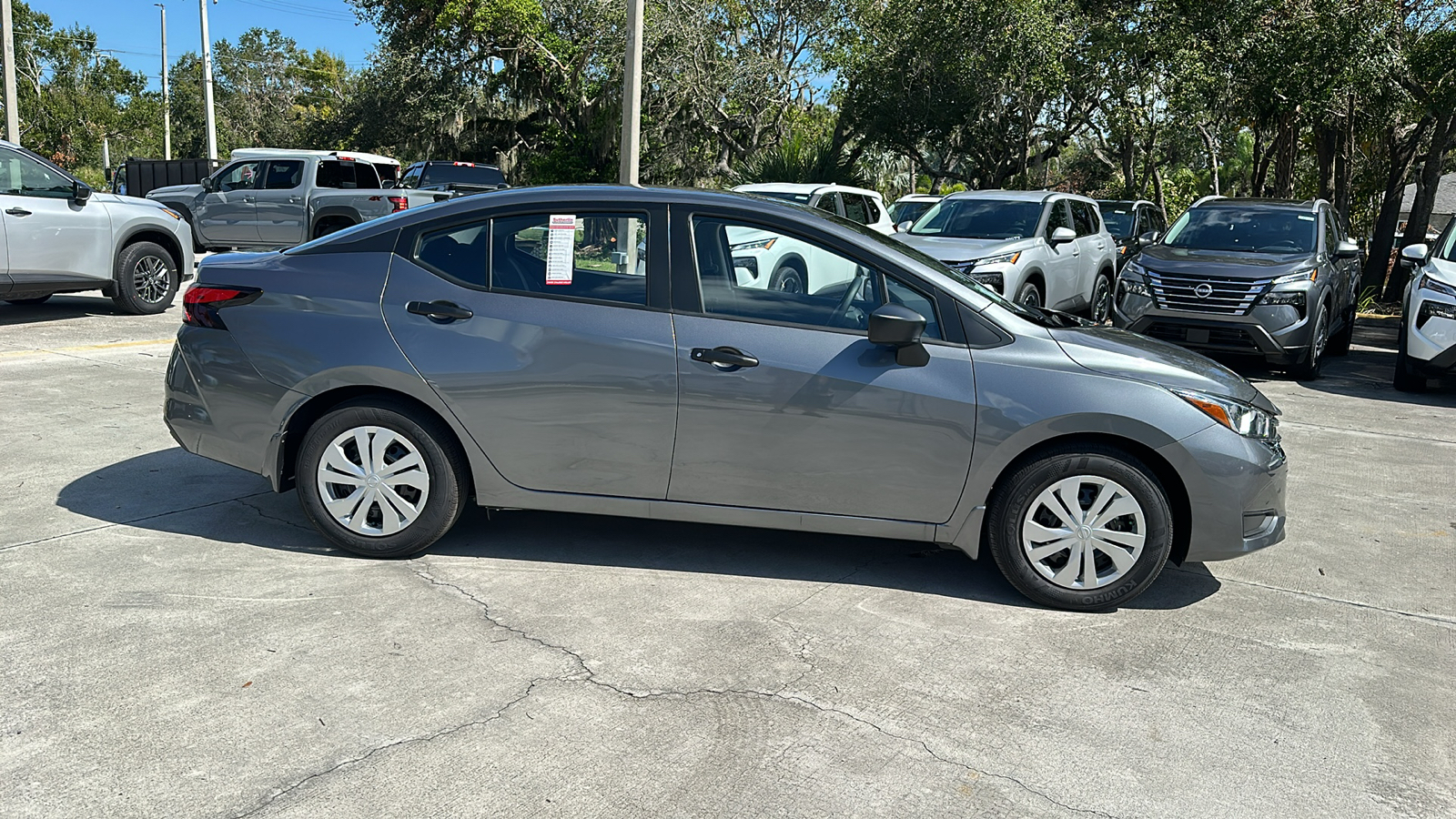 2024 Nissan Versa S 8