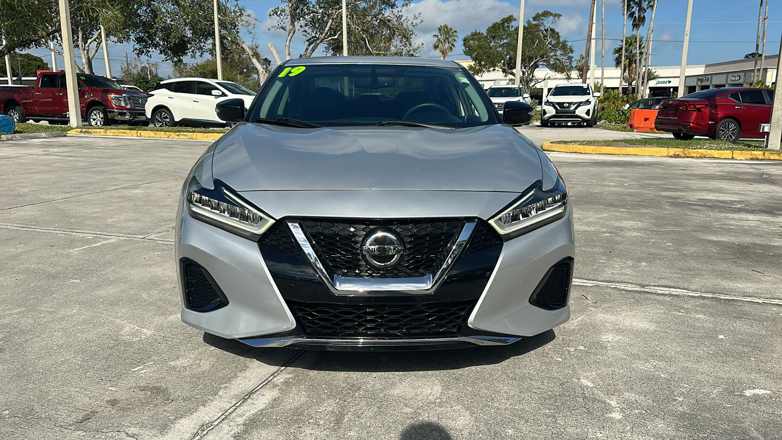 2019 Nissan Maxima SV 2