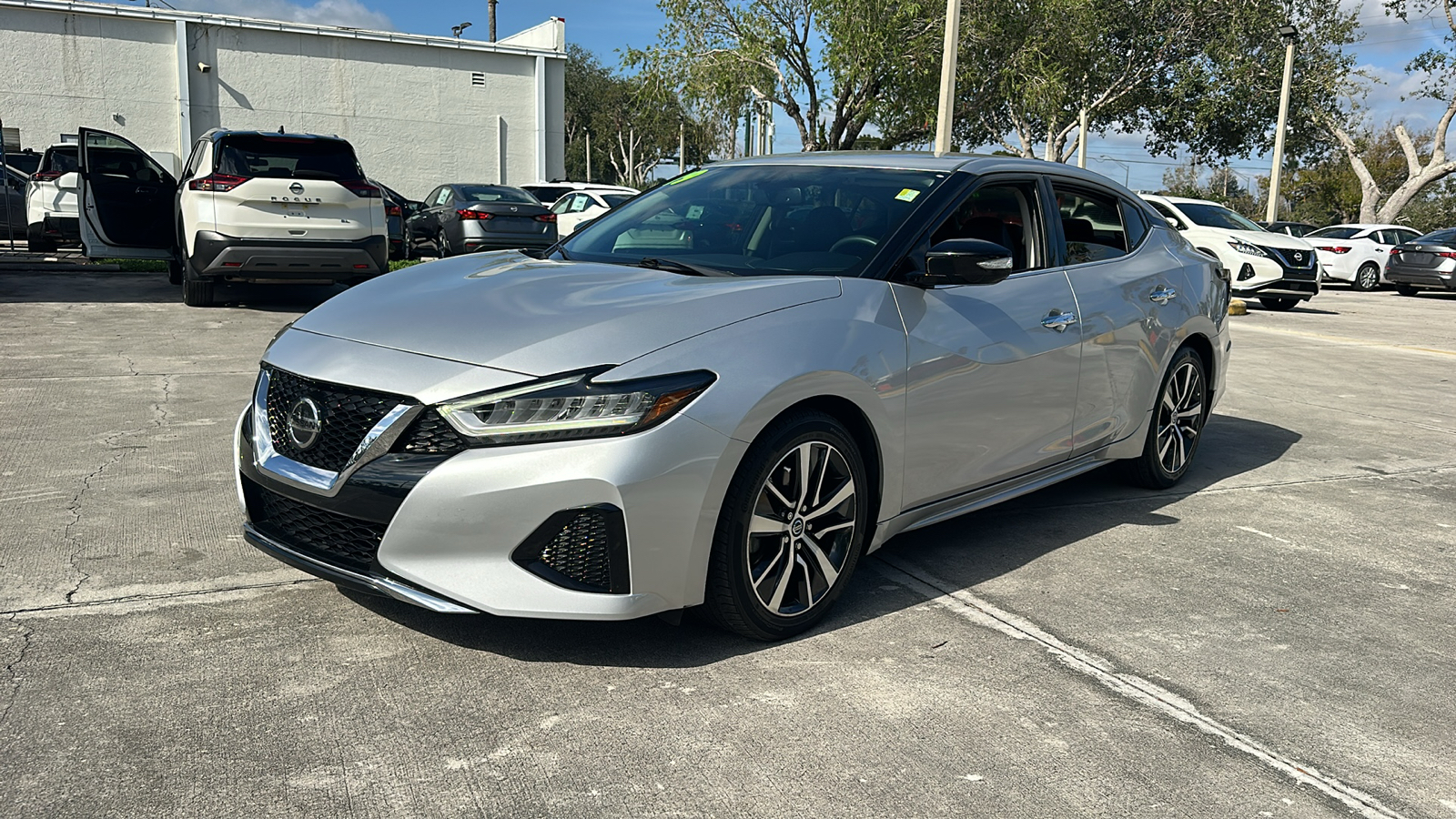 2019 Nissan Maxima SV 3