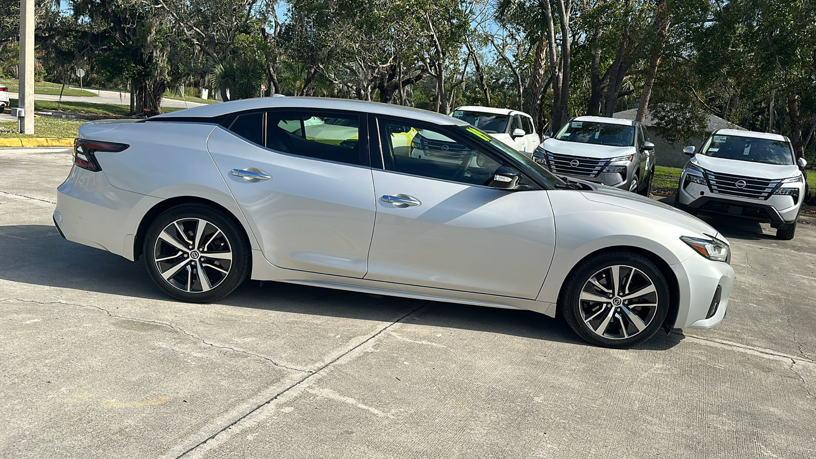 2019 Nissan Maxima SV 8