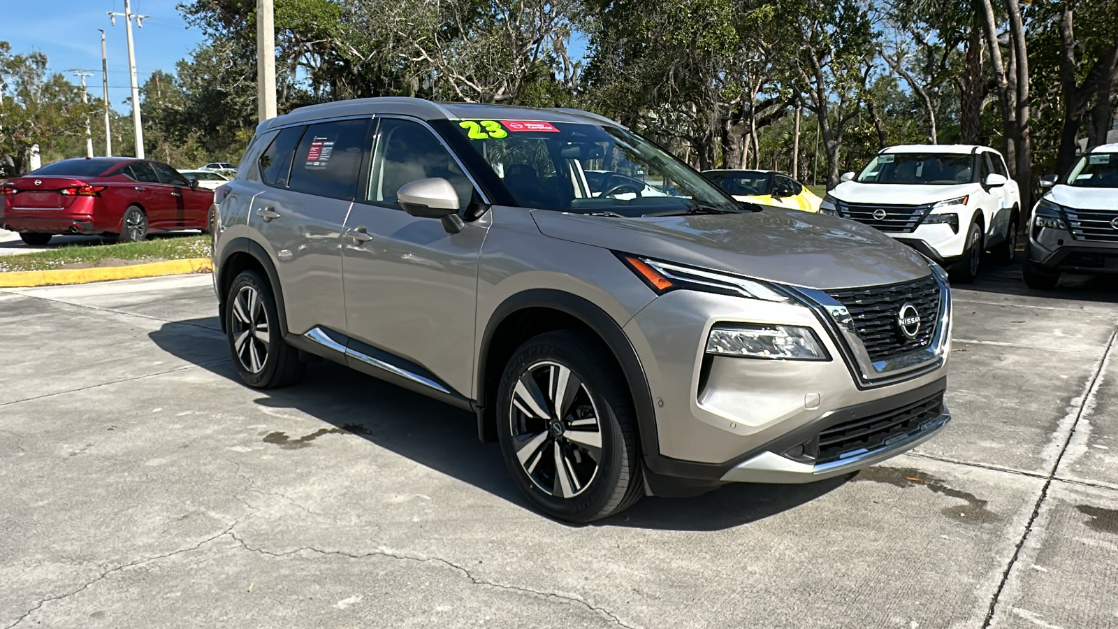 2023 Nissan Rogue Platinum 1