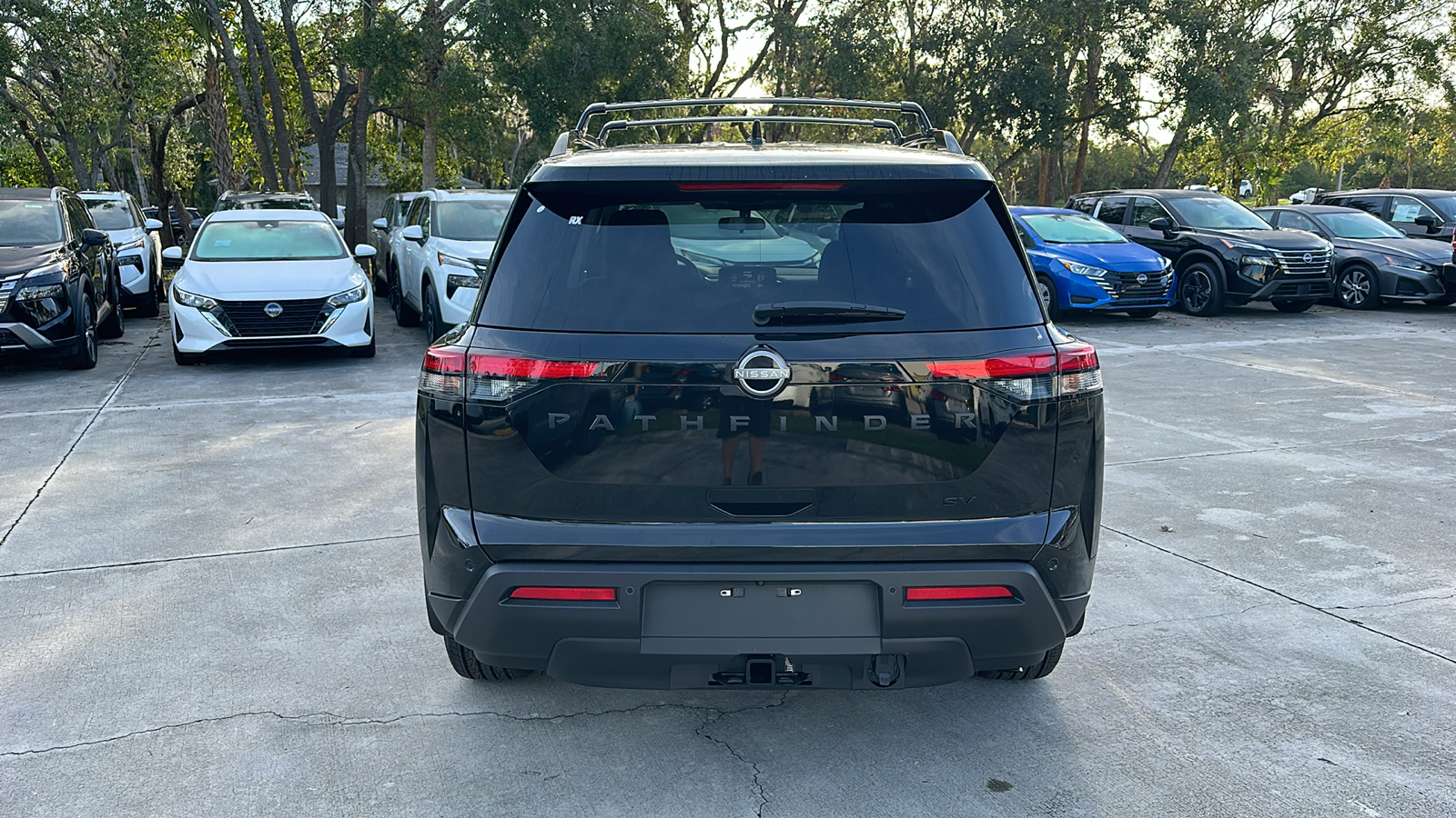 2024 Nissan Pathfinder SV 6