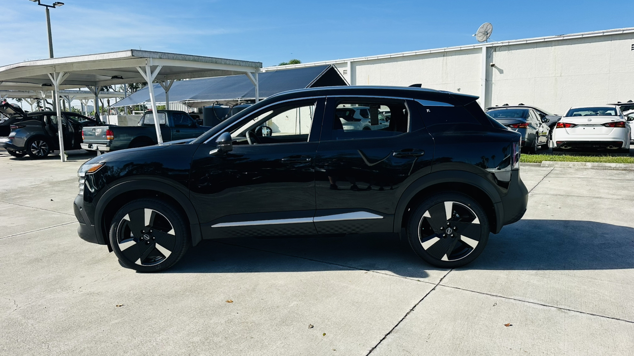 2025 Nissan Kicks SR 4