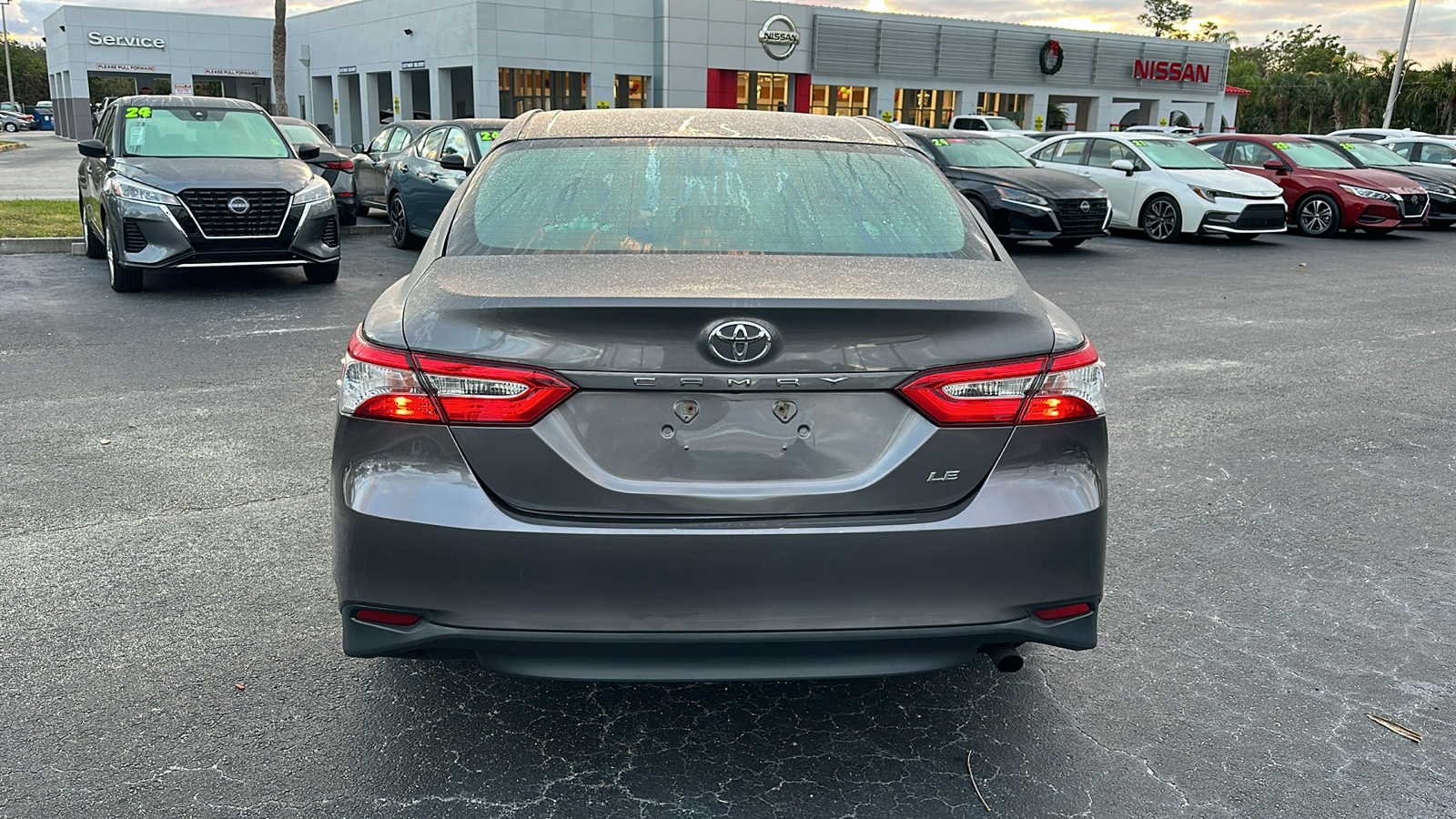 2018 Toyota Camry SE 6