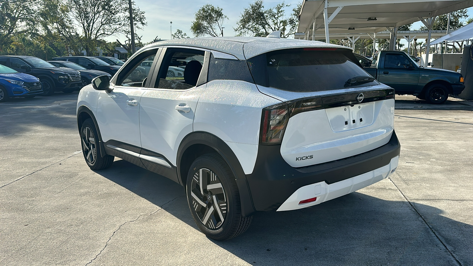 2025 Nissan Kicks SV 5