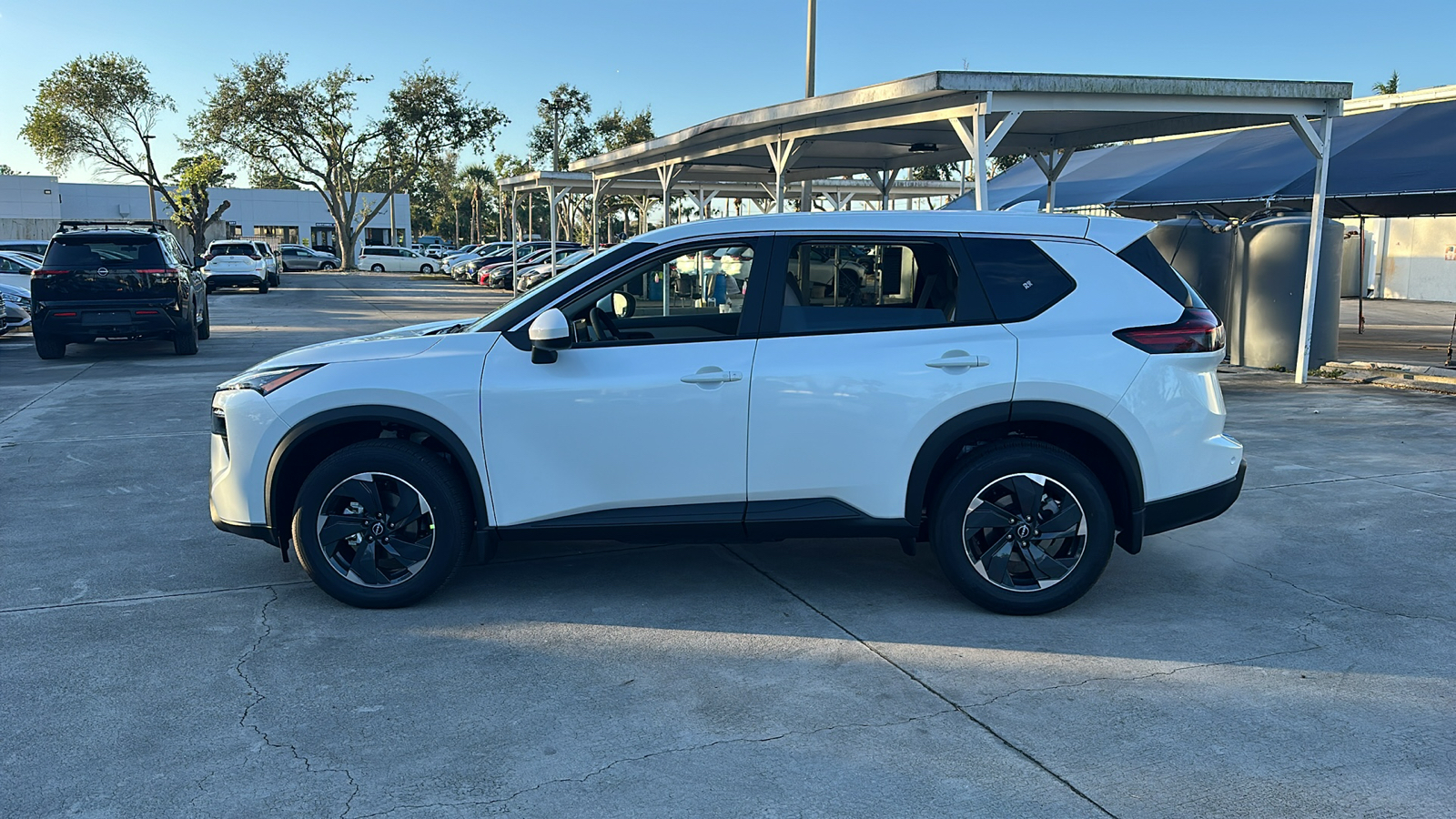 2025 Nissan Rogue SV 4