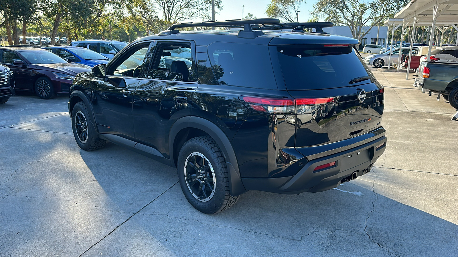 2025 Nissan Pathfinder SV 5