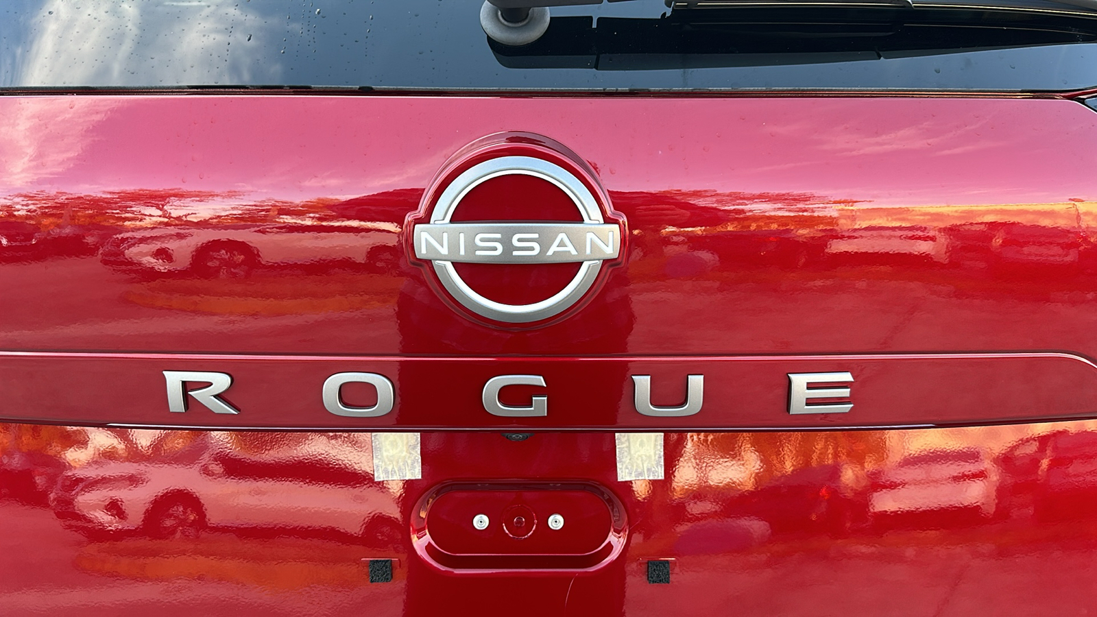 2025 Nissan Rogue SV 9