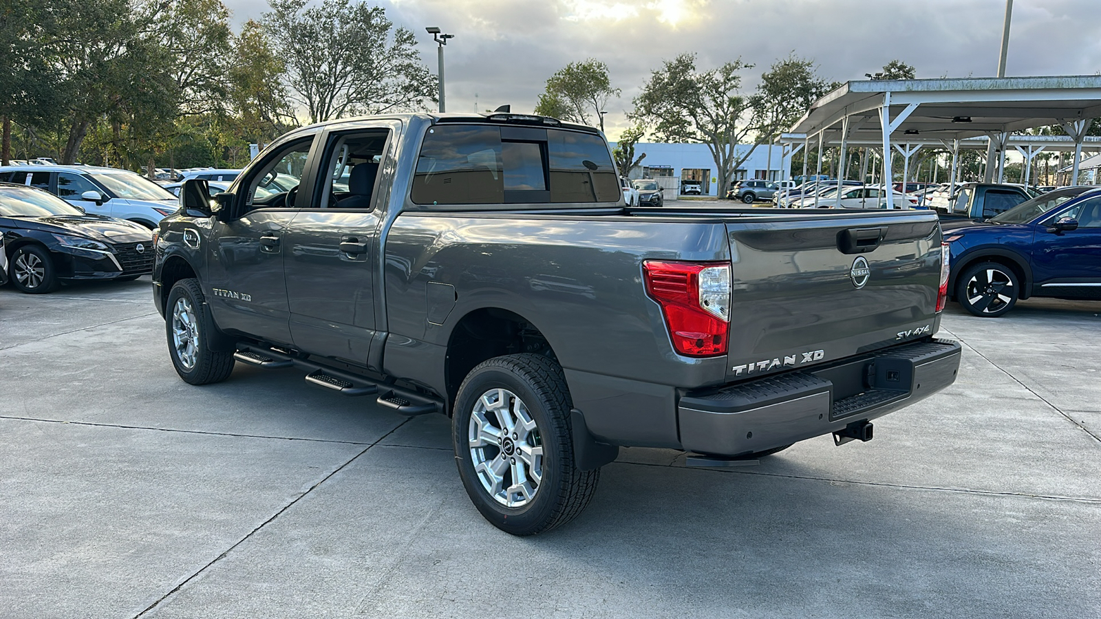 2024 Nissan Titan XD SV 5