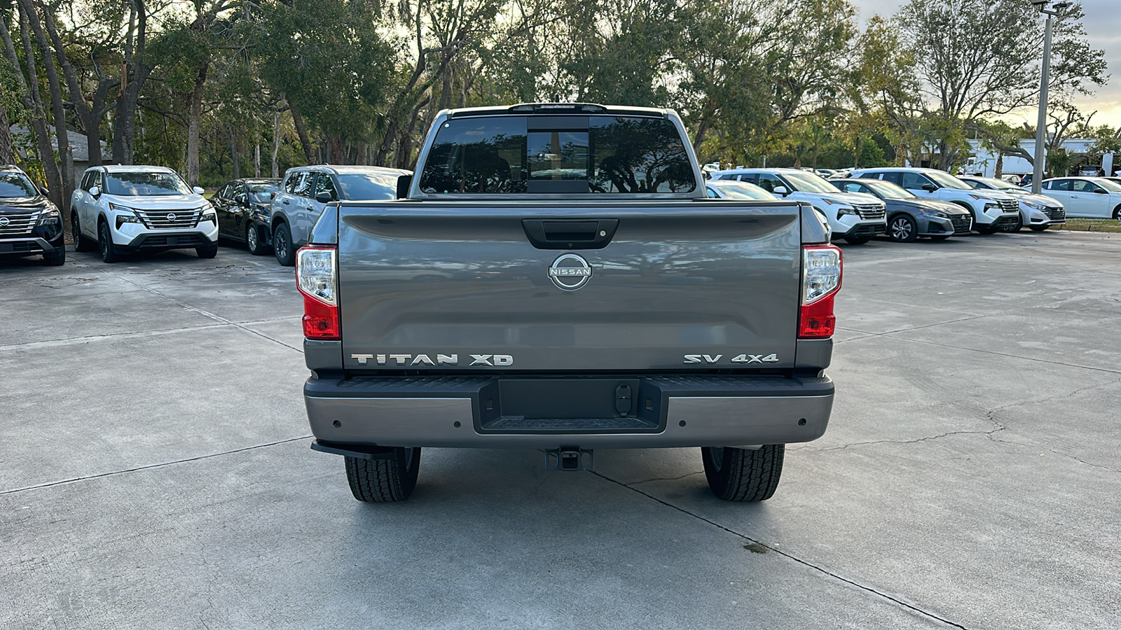 2024 Nissan Titan XD SV 6