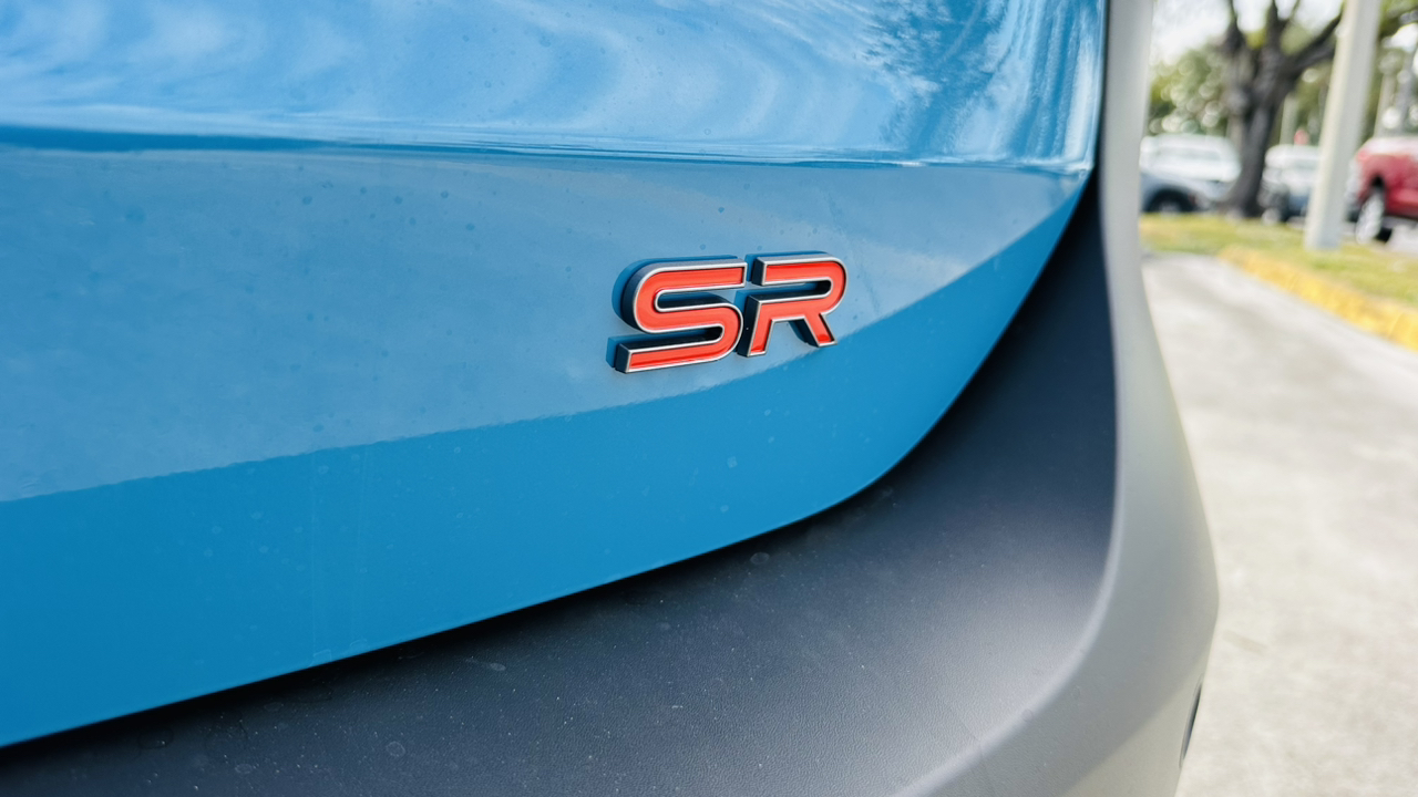 2025 Nissan Kicks SR 10