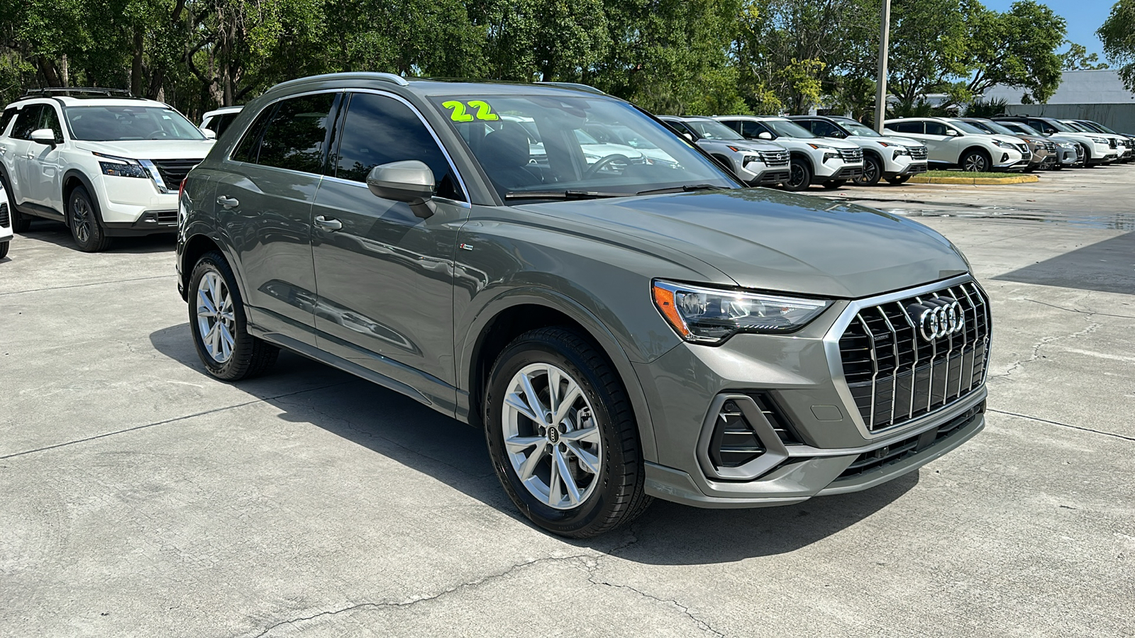 2022 Audi Q3 S line Premium 1