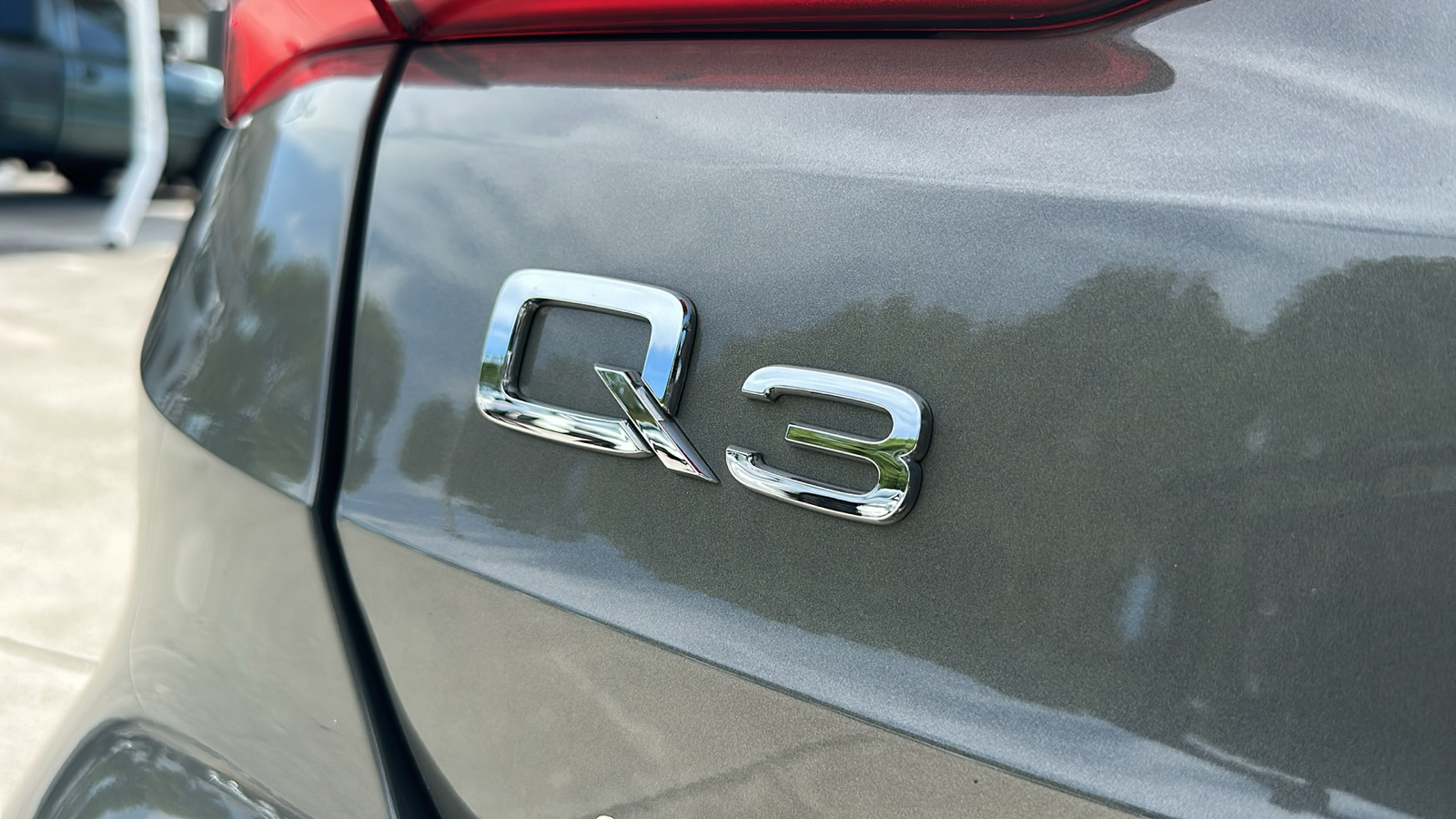 2022 Audi Q3 S line Premium 10